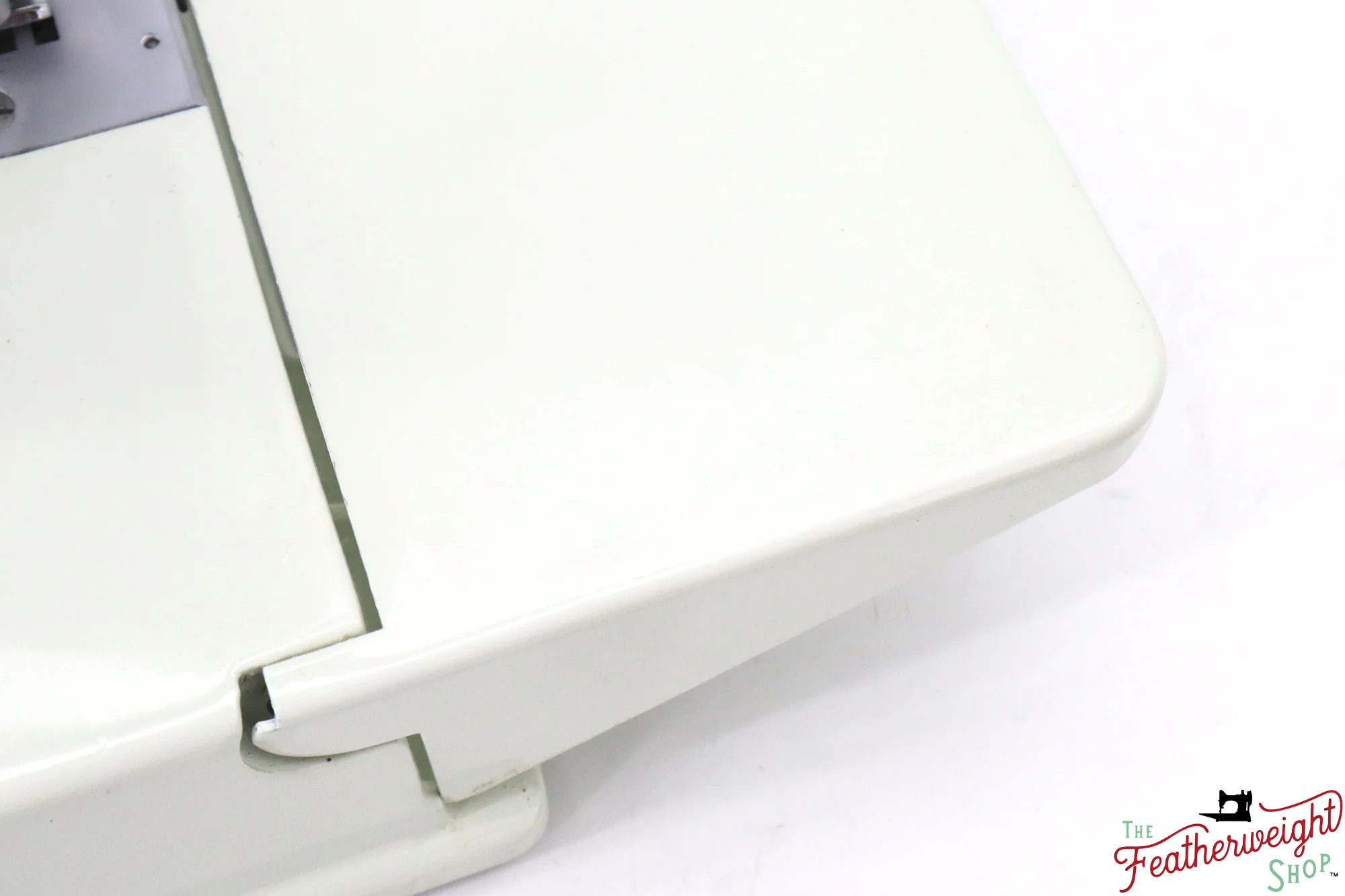 Singer Featherweight 221K Sewing Machine, British WHITE EV988*** - Image 12