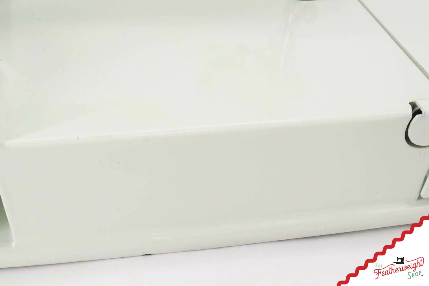 Singer Featherweight 221K Sewing Machine, British WHITE EV999*** - Image 11