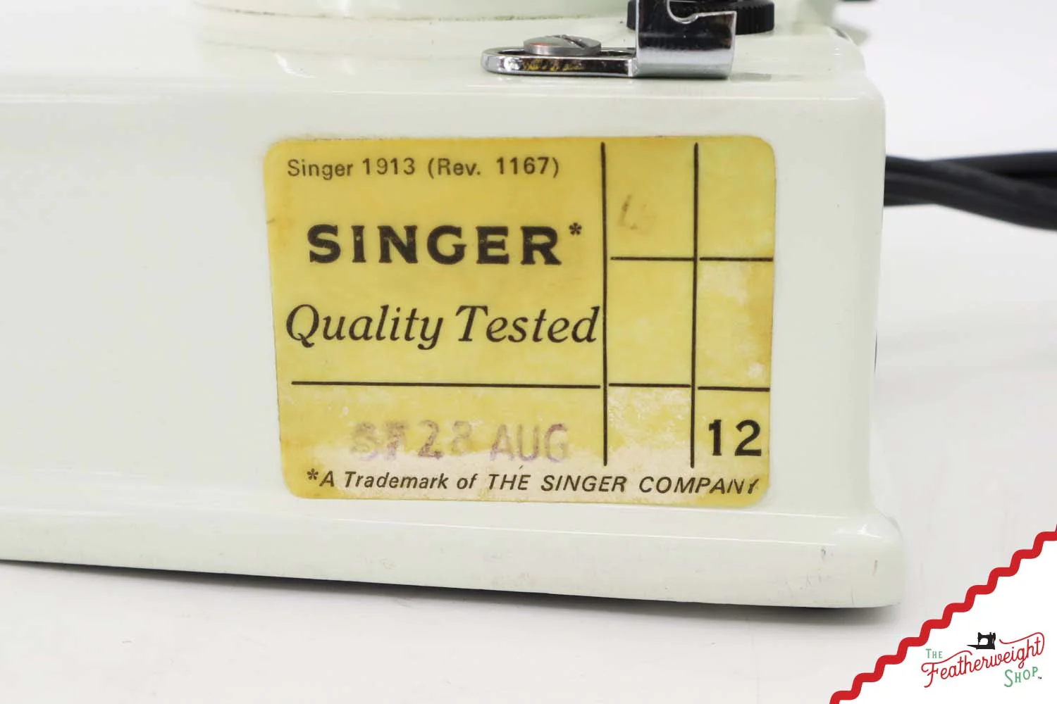 Singer Featherweight 221K Sewing Machine, British WHITE EV999*** - Image 7