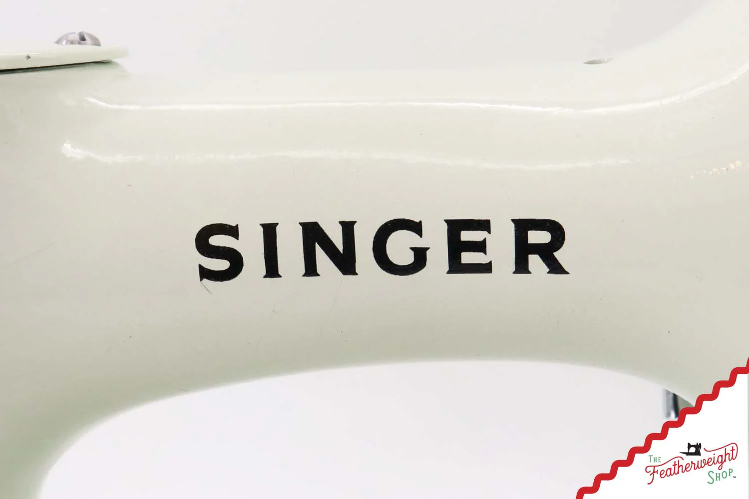 Singer Featherweight 221K Sewing Machine, British WHITE EW065*** - Image 11