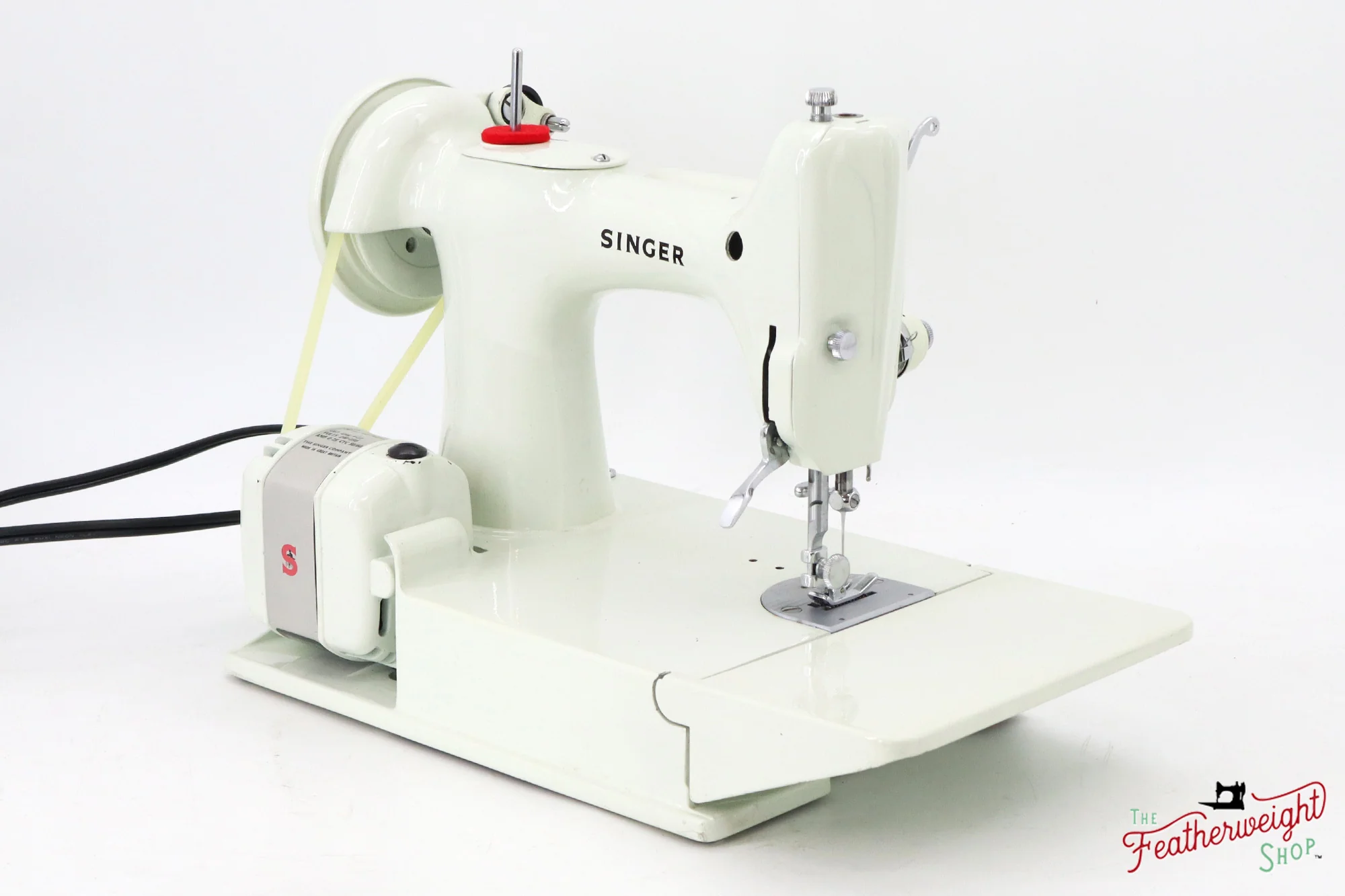 Singer Featherweight 221K Sewing Machine, British WHITE EW068*** - Image 6