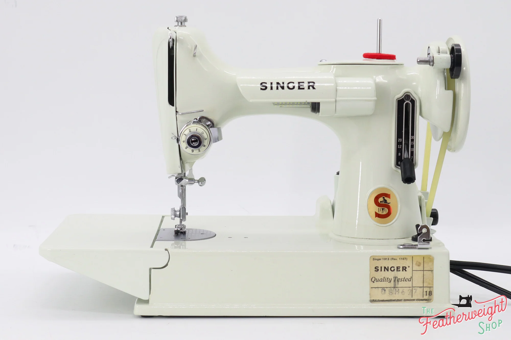 Singer Featherweight 221K Sewing Machine, British WHITE FA223*** - Image 2