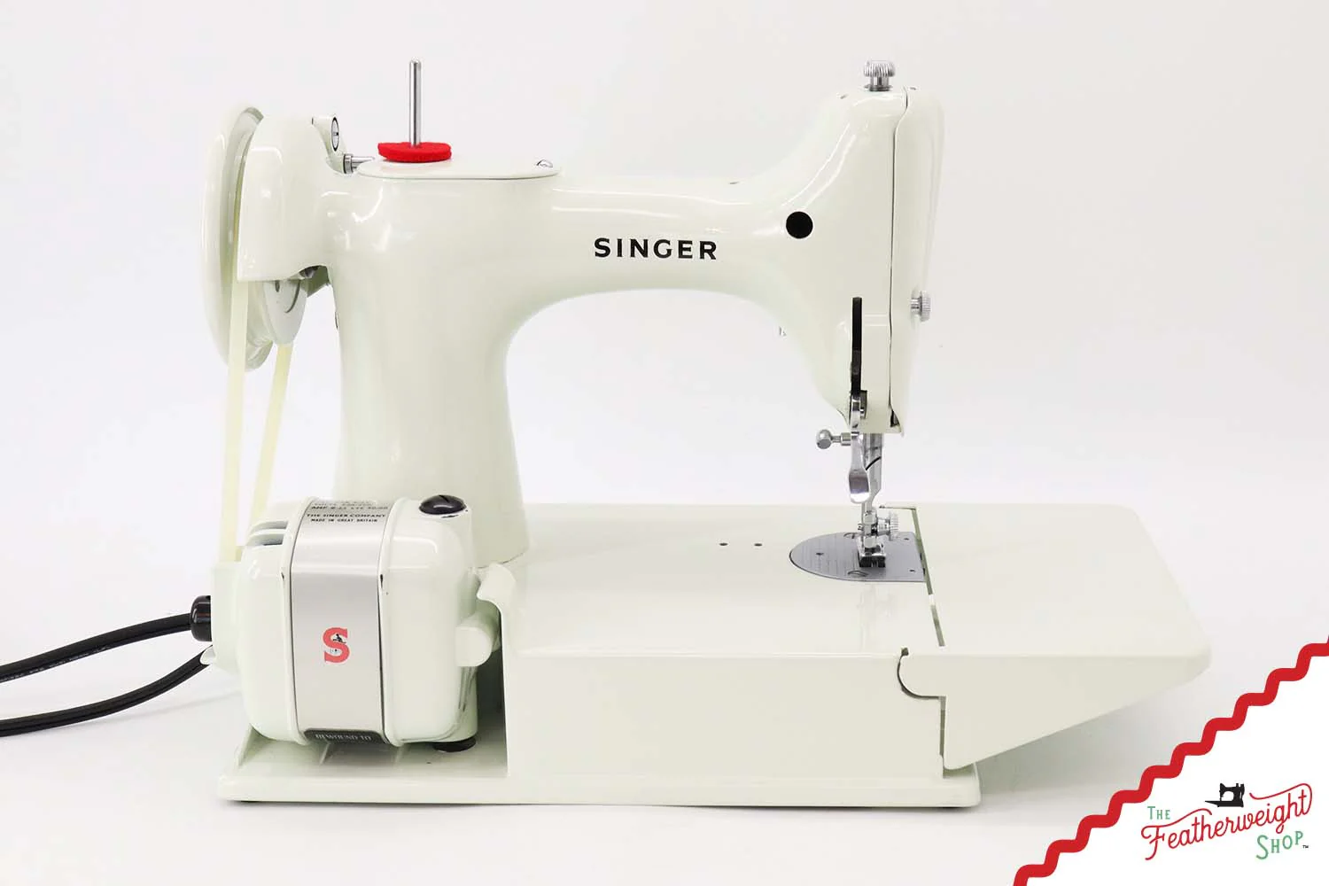Singer Featherweight 221K Sewing Machine, British WHITE FA229*** - Image 6