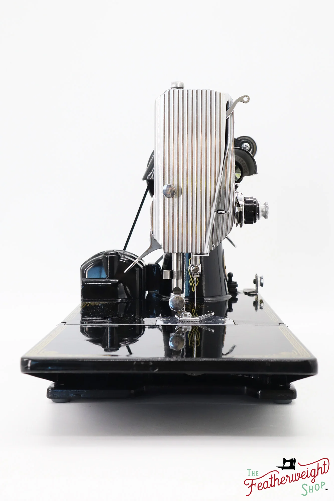 Singer Featherweight 221K Sewing Machine, Centennial: EF910*** - Image 5