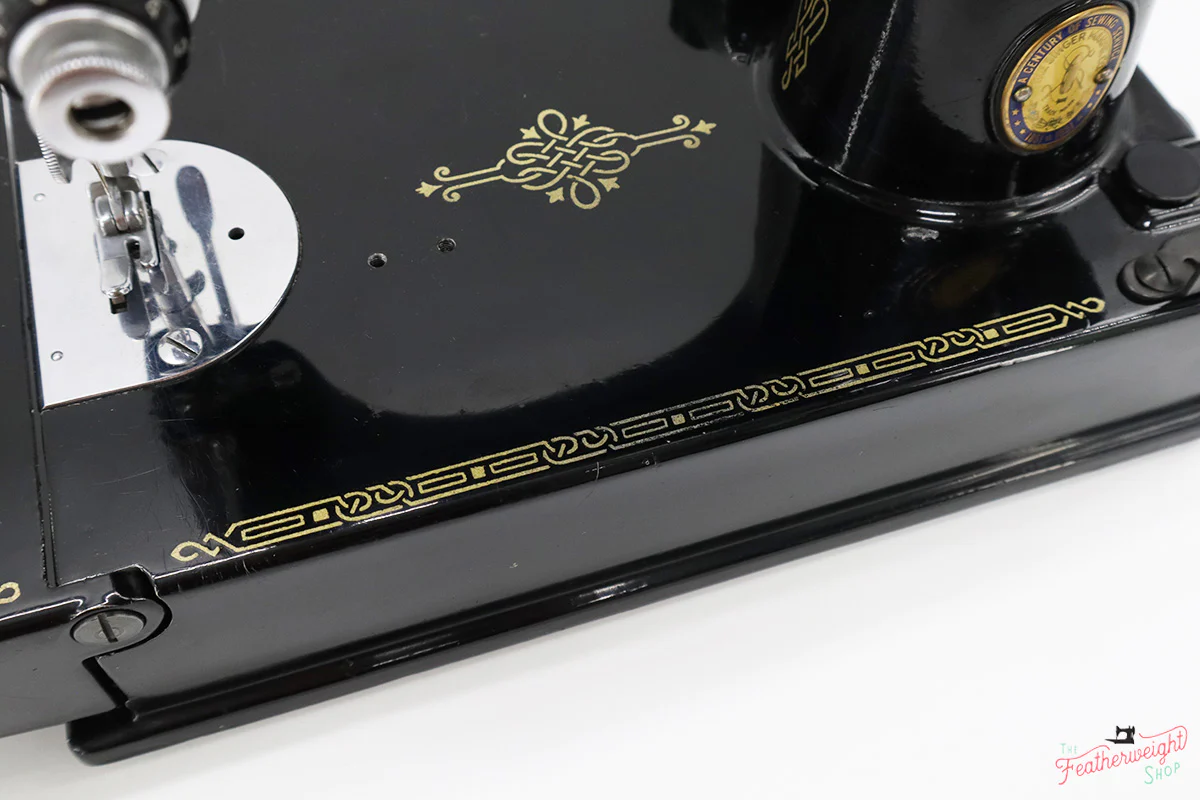 Singer Featherweight 221K Sewing Machine, Centennial EG435*** - Image 11