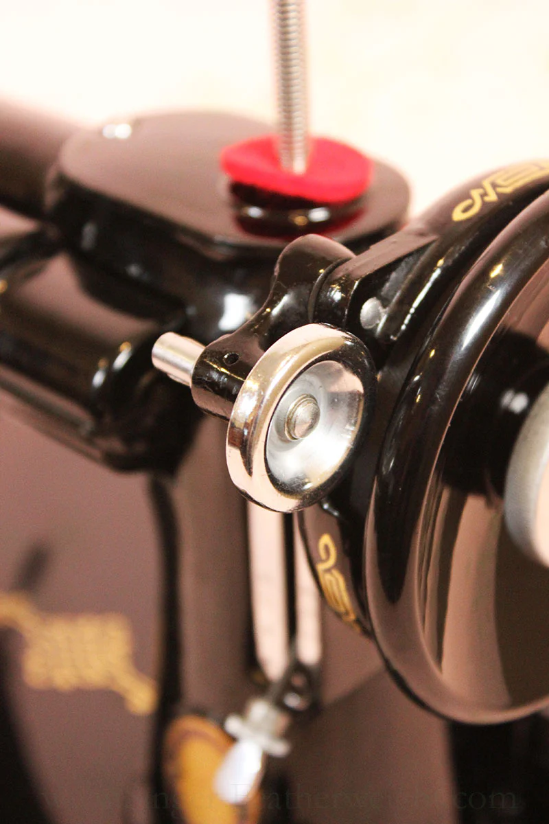Singer Featherweight 221K Sewing Machine, Centennial EG706*** - Image 14