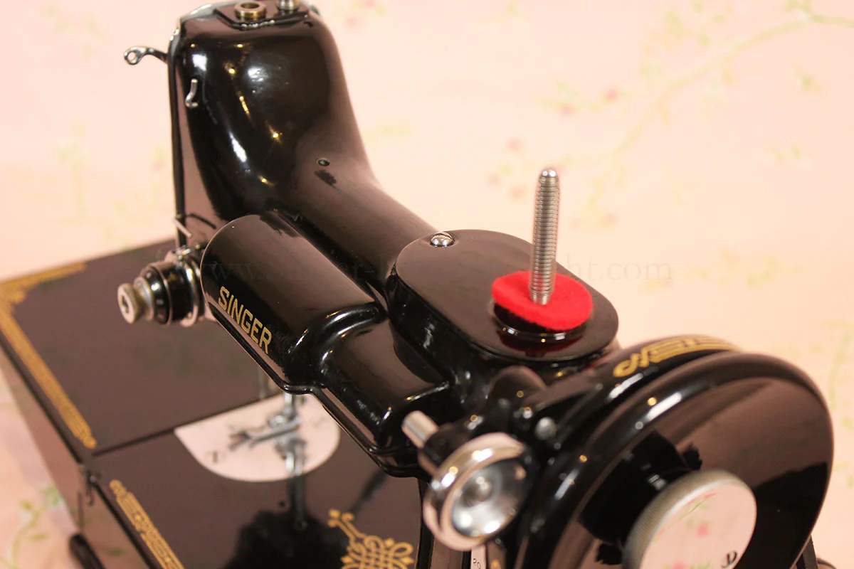 Singer Featherweight 221K Sewing Machine, Centennial EG706*** - Image 15