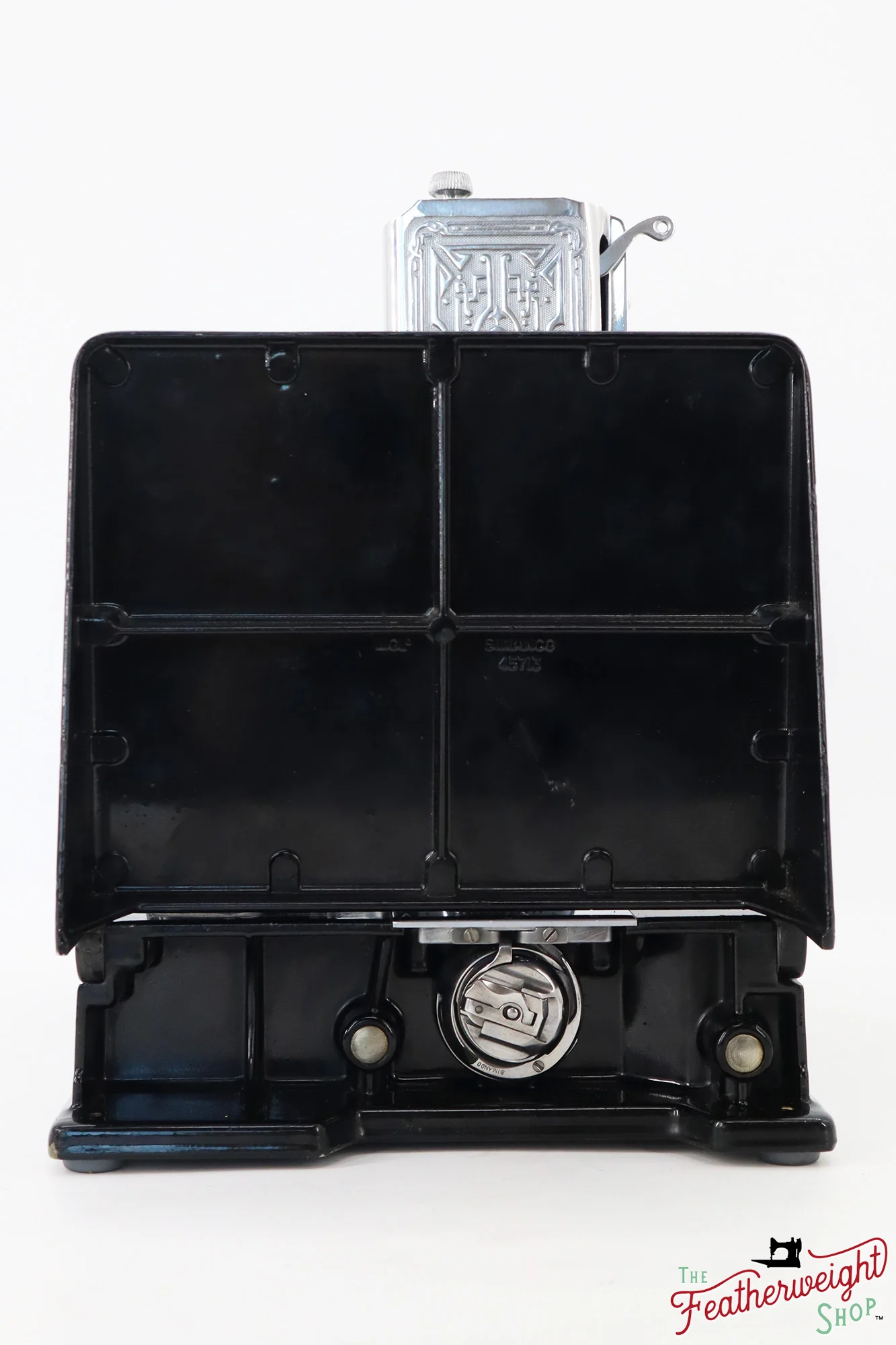 Singer Featherweight 221K Sewing Machine, EE458*** - 1948 - RARE Motor - Image 4