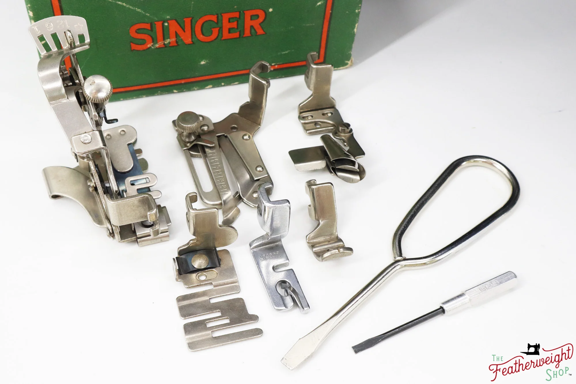 Singer Featherweight 221K Sewing Machine, EE858*** - 1948 - Image 17