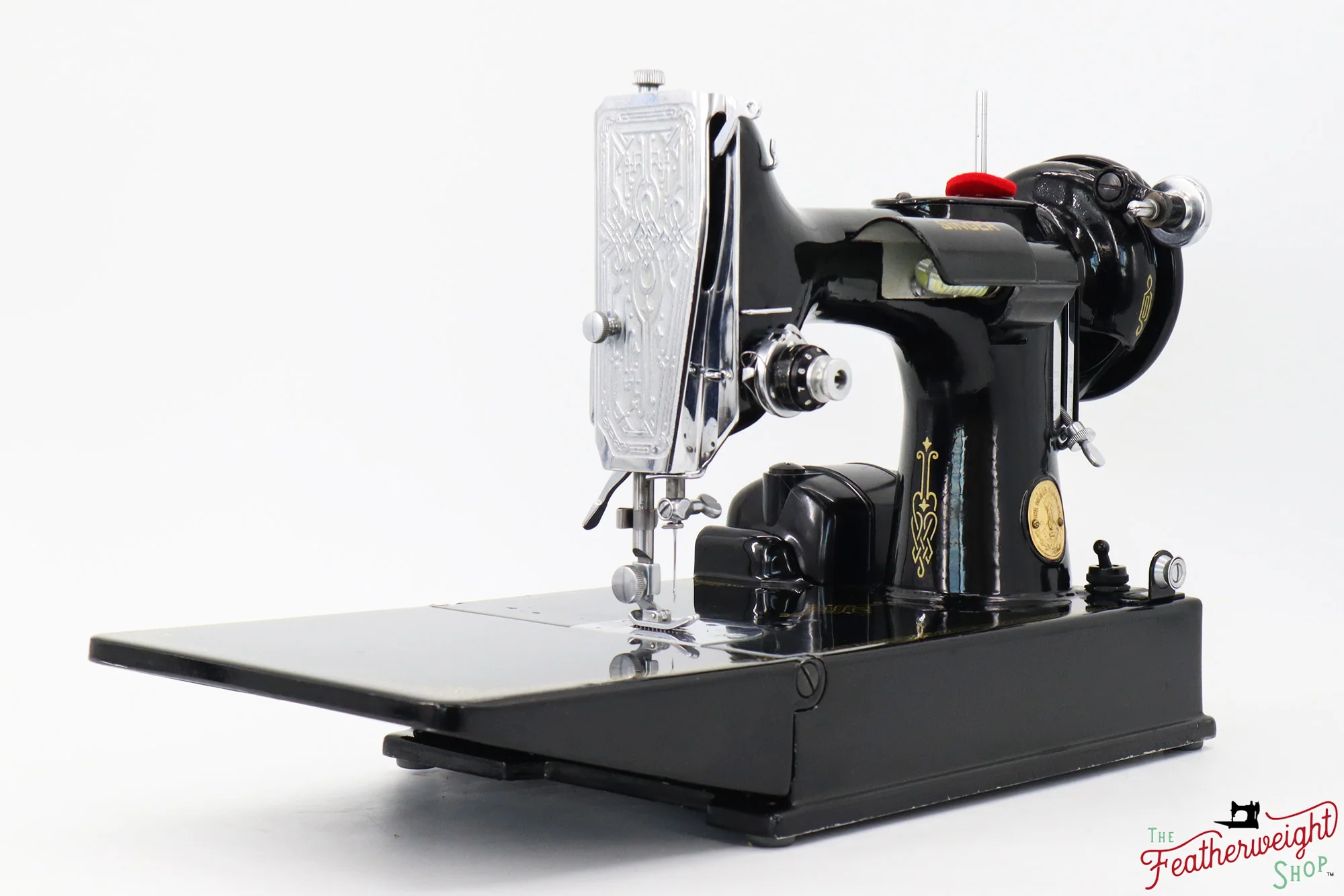 Singer Featherweight 221K Sewing Machine, EE858*** - 1948 - Image 4