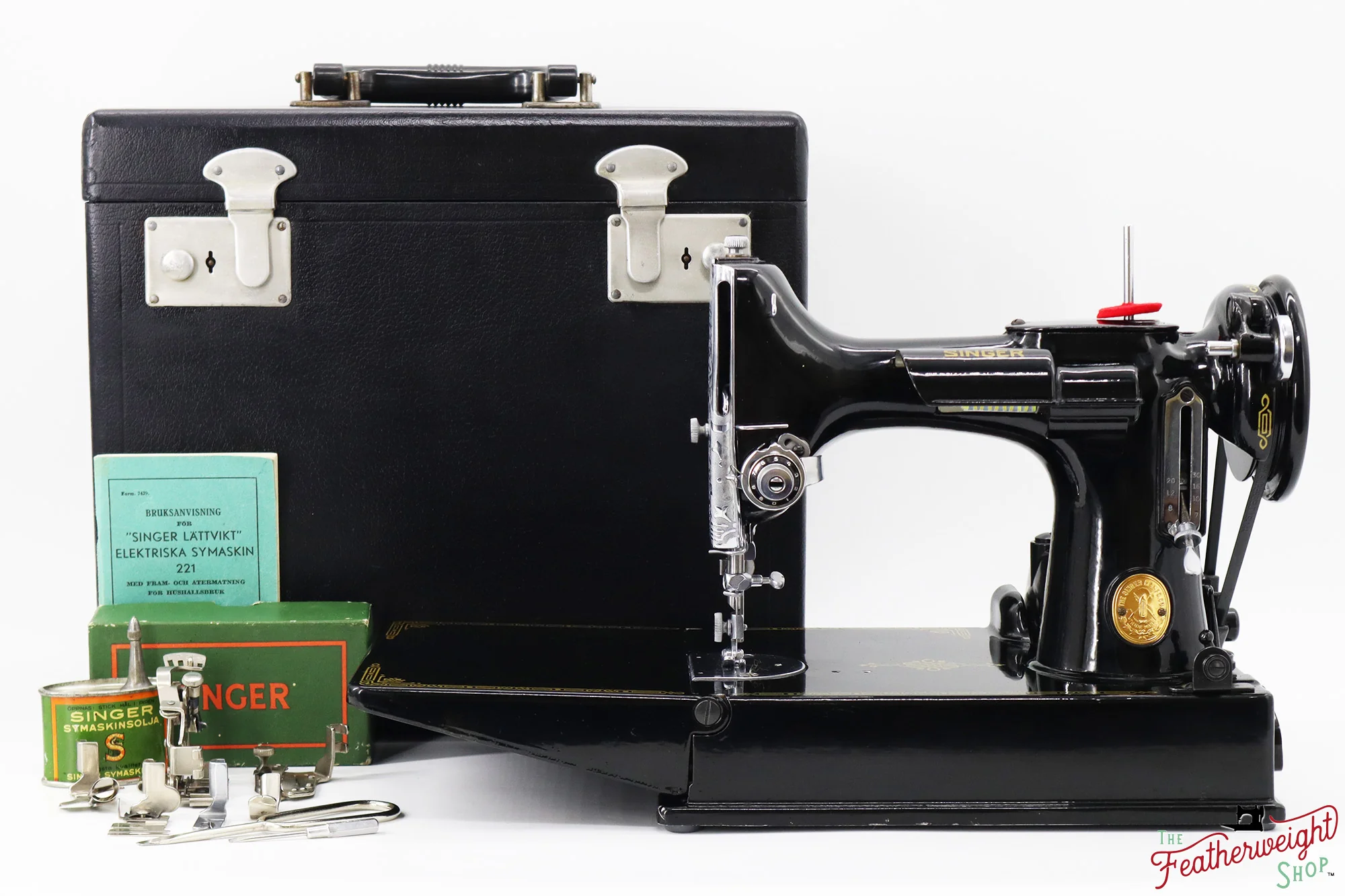 Singer Featherweight 221K Sewing Machine, EF688*** - 1950 - Image 2