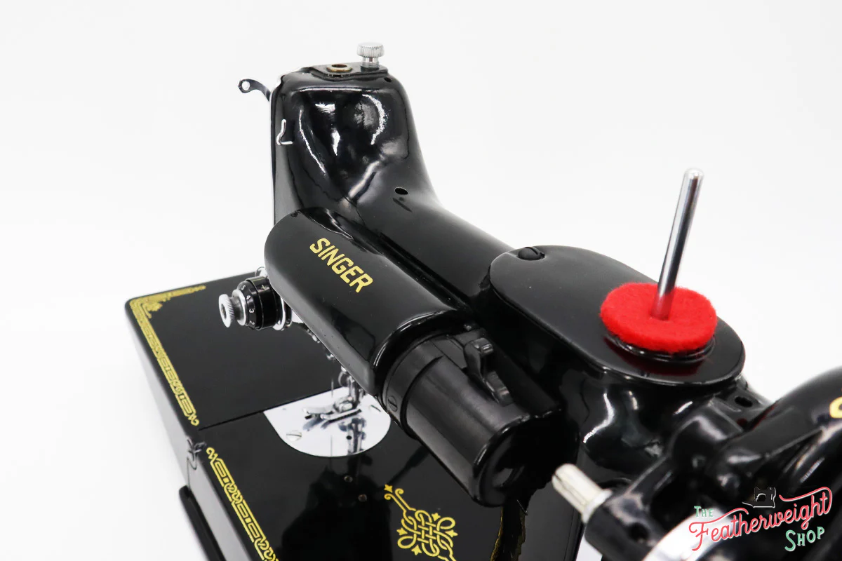 Singer Featherweight 221K Sewing Machine, Centennial! EG309*** - Image 16