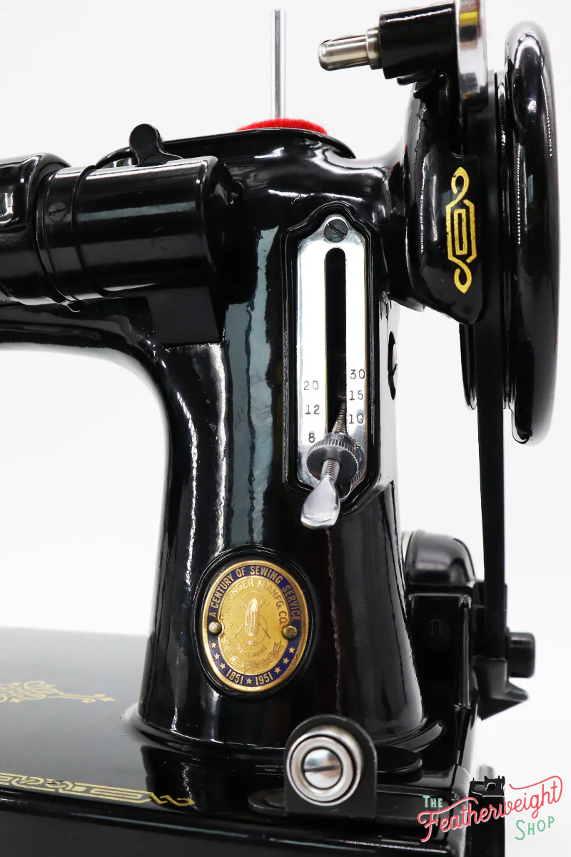 Singer Featherweight 221K Sewing Machine, Centennial! EG309*** - Image 19