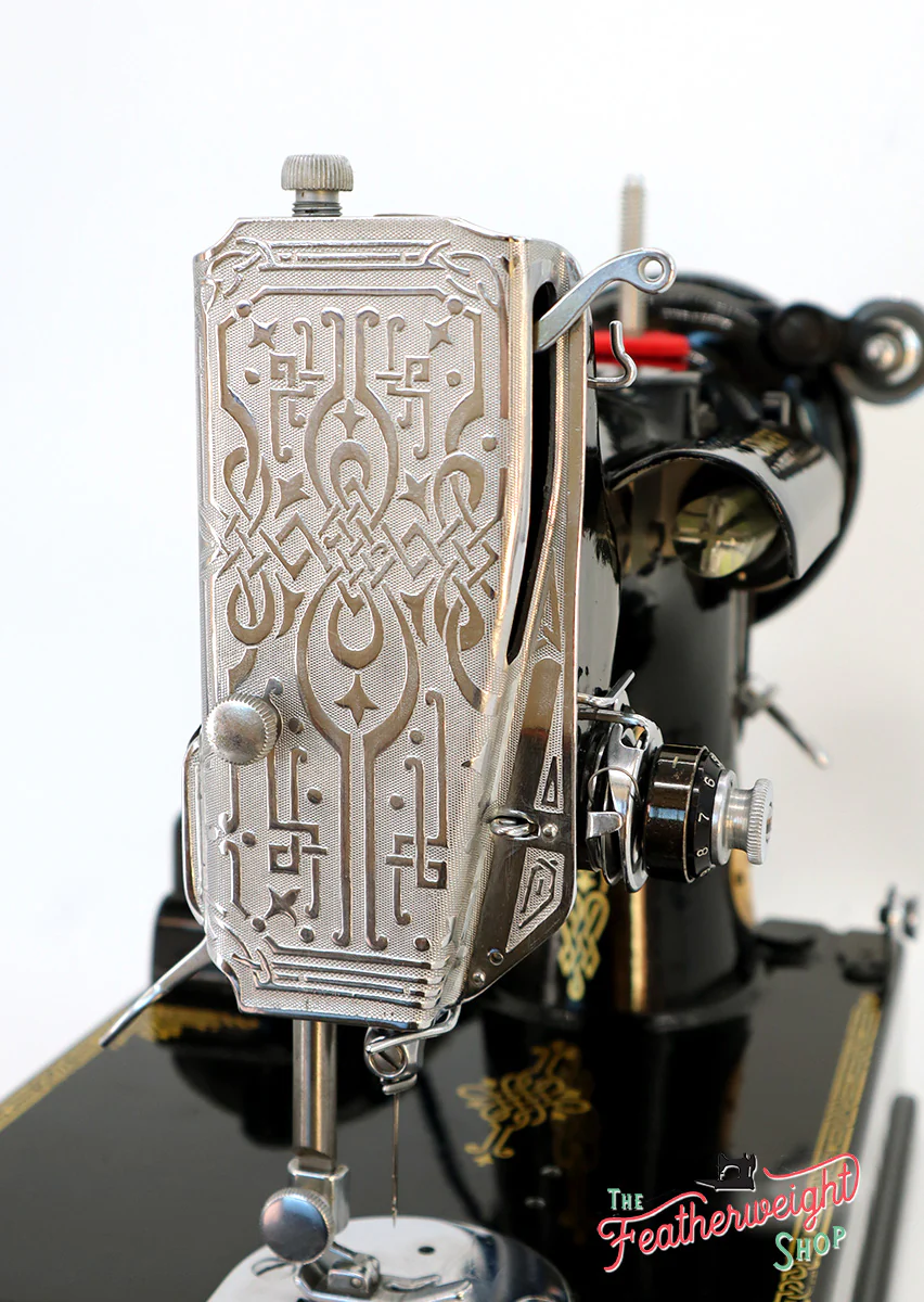 Singer Featherweight 221K Sewing Machine, EG352*** - Image 15