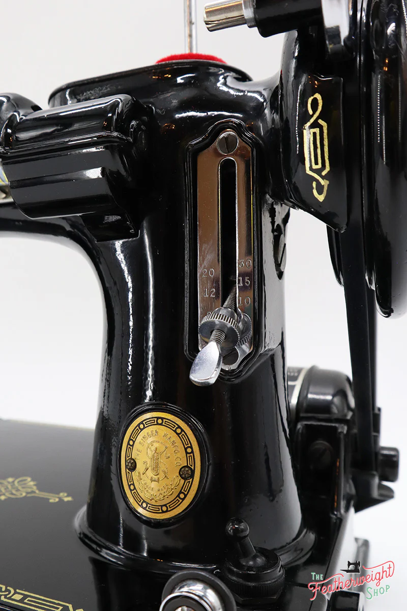 Singer Featherweight 221K Sewing Machine, EH134*** - Image 18