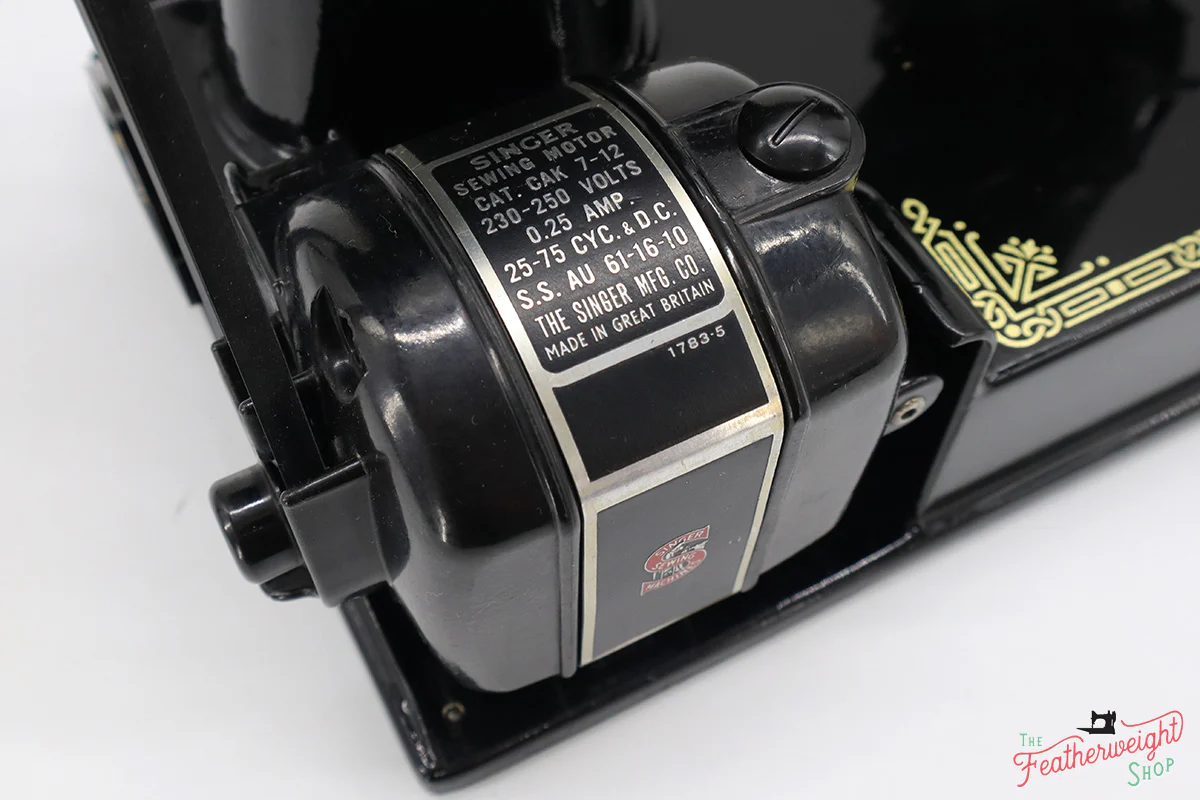 Singer Featherweight 221K Sewing Machine, EH134*** - Image 19