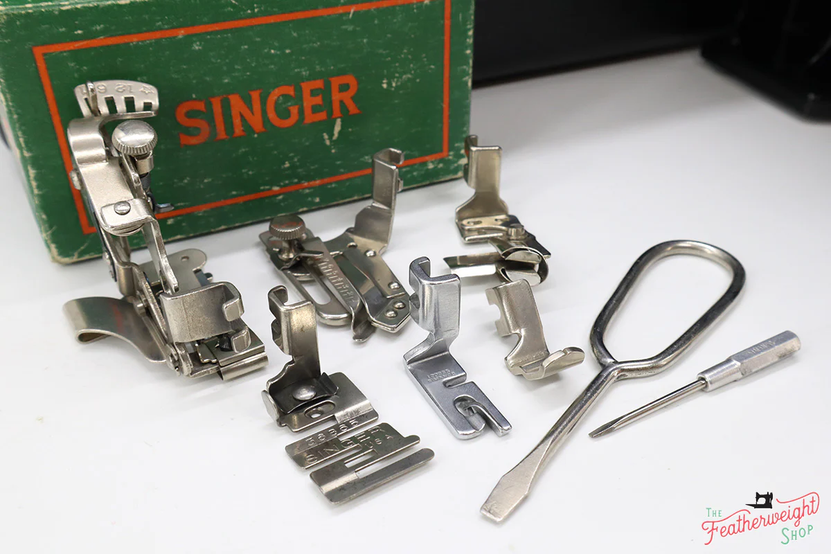 Singer Featherweight 221K Sewing Machine, EH134*** - Image 20