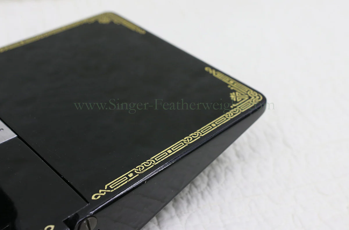 Singer Featherweight 221K Sewing Machine, EH135*** - Image 10