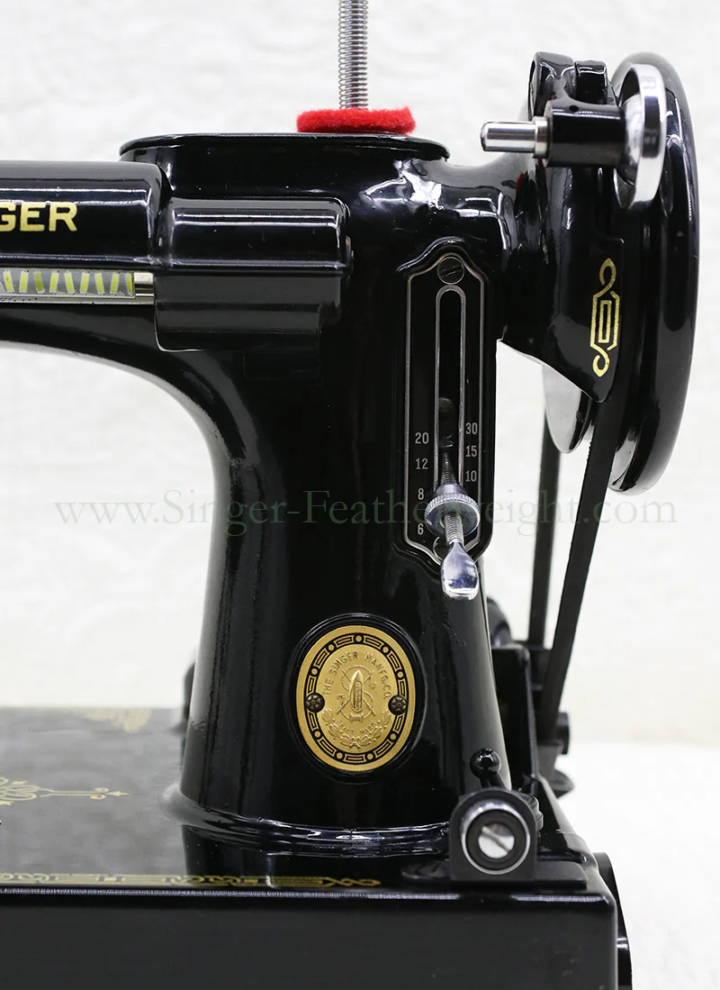 Singer Featherweight 221K Sewing Machine, EH135*** - Image 18