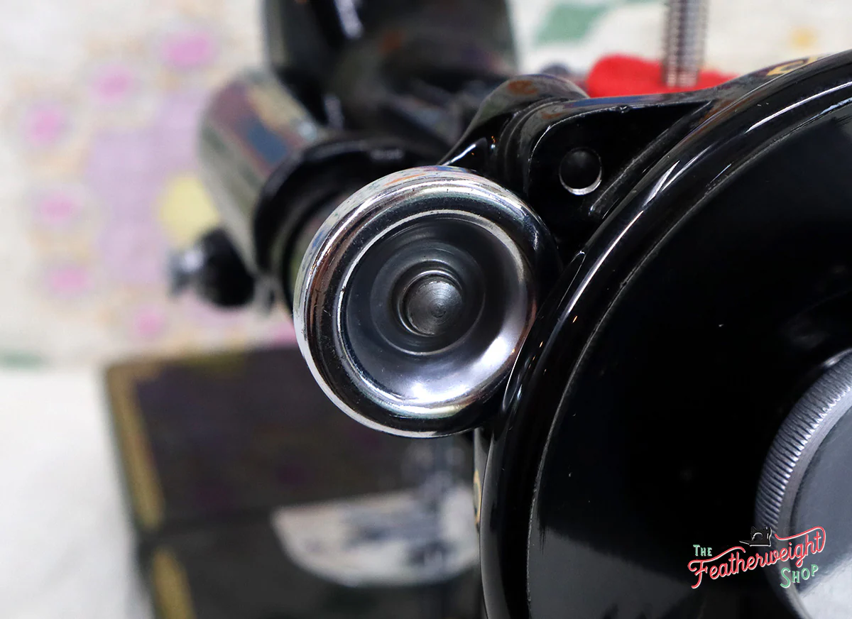 Singer Featherweight 221K Sewing Machine, EH136*** - Image 19