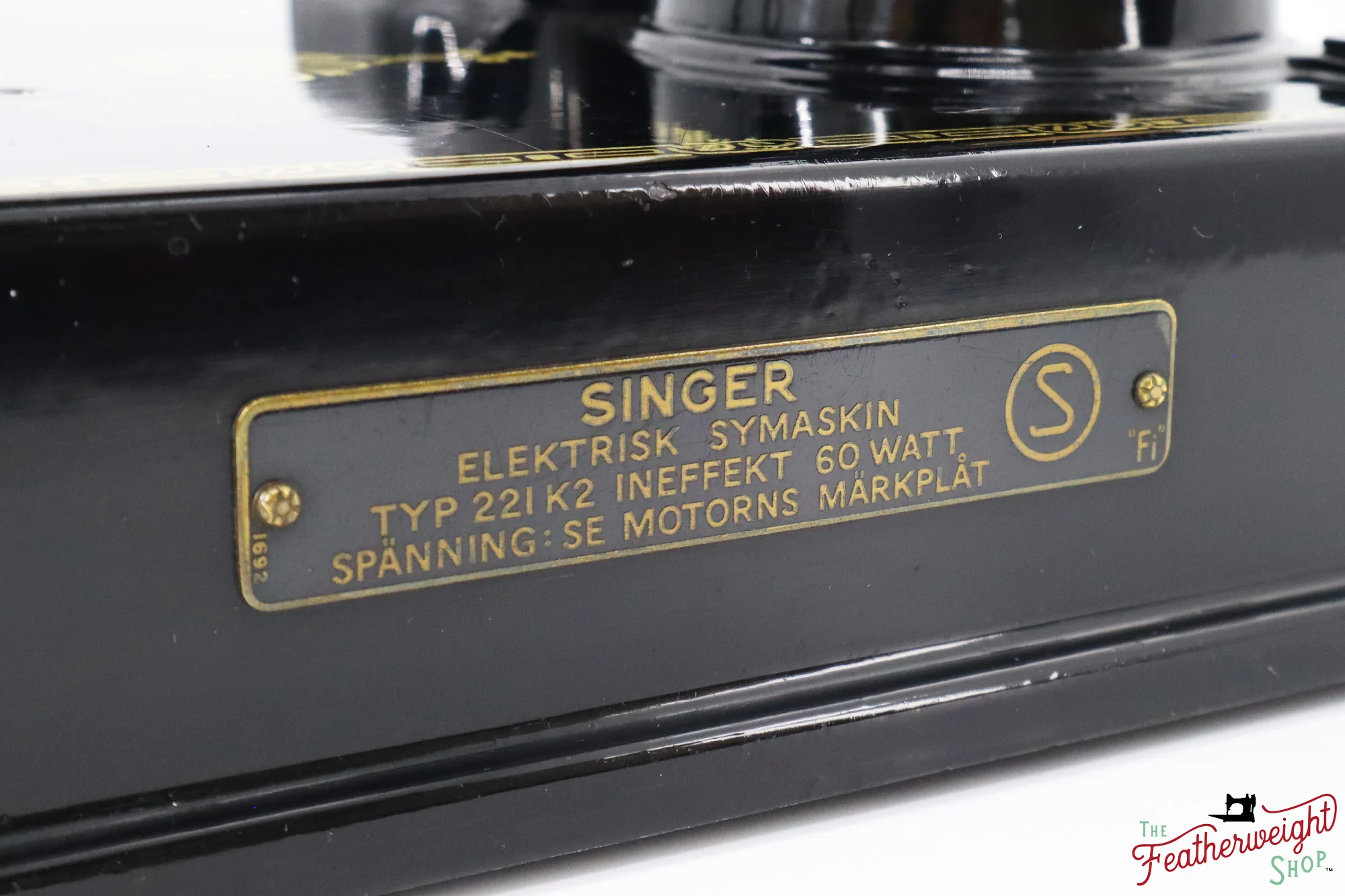 Singer Featherweight 221K Sewing Machine, EH373*** - Image 4