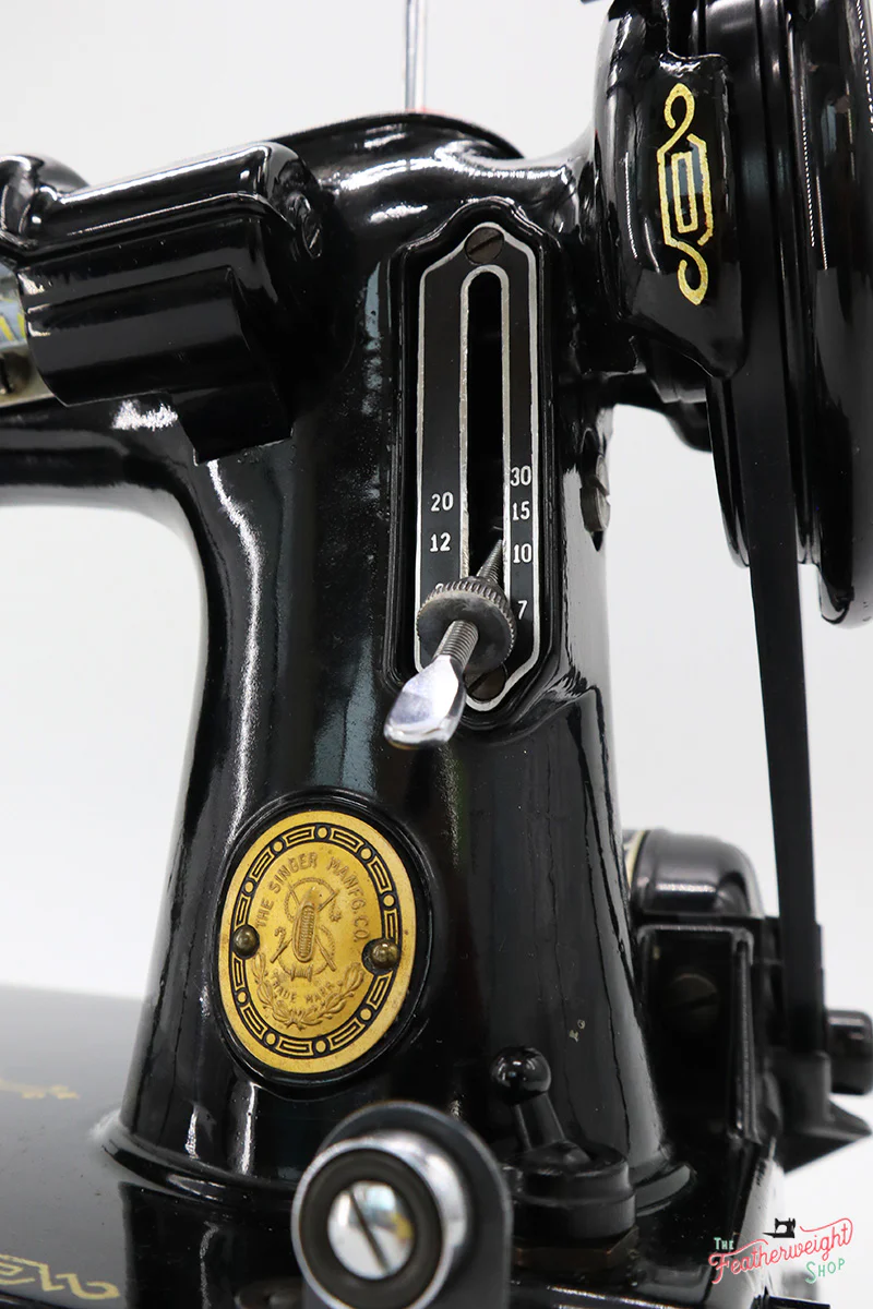 Singer Featherweight 221K Sewing Machine, EH374*** - Image 15