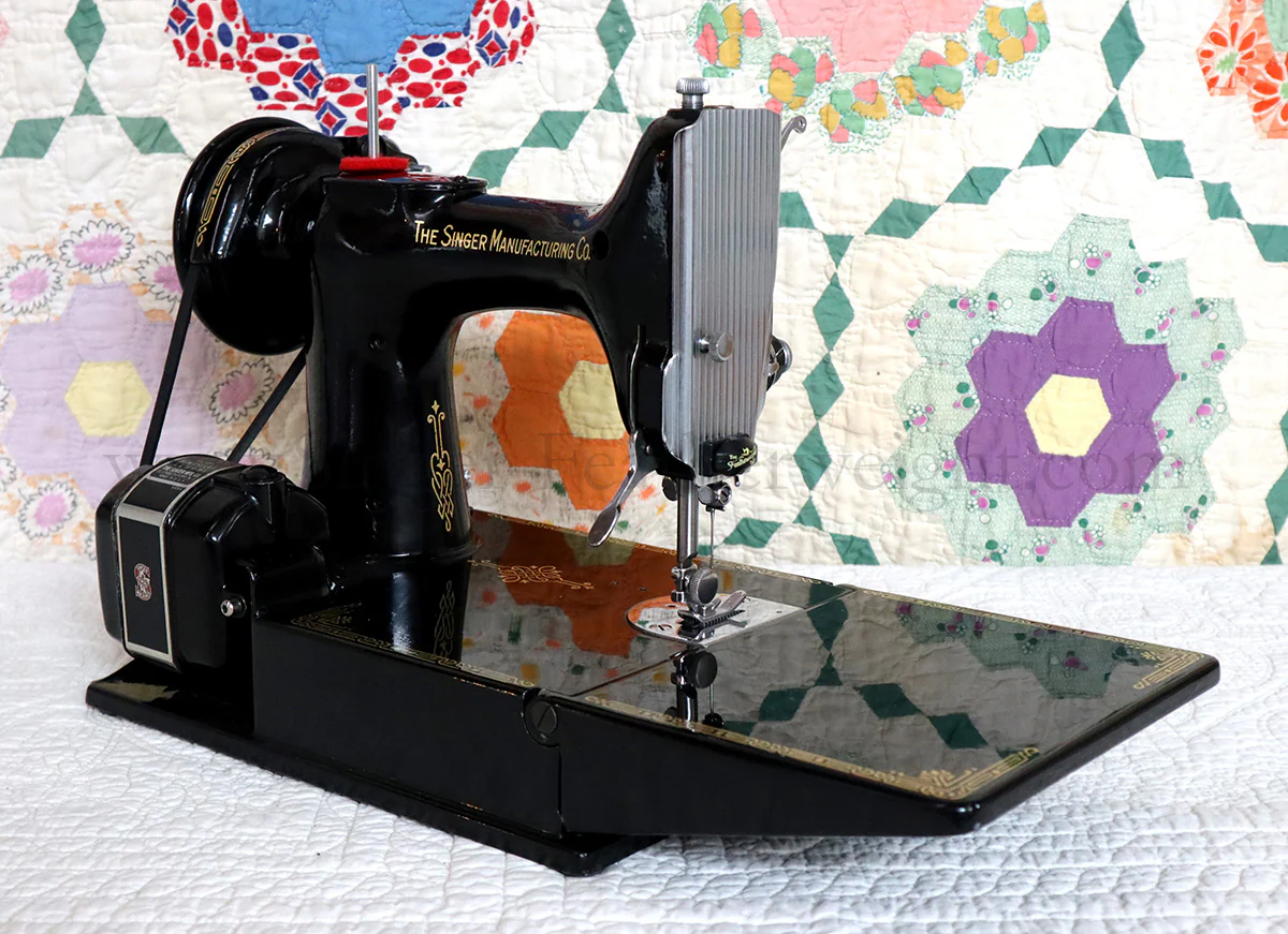 Singer Featherweight 221K Sewing Machine, EH378*** - Image 6