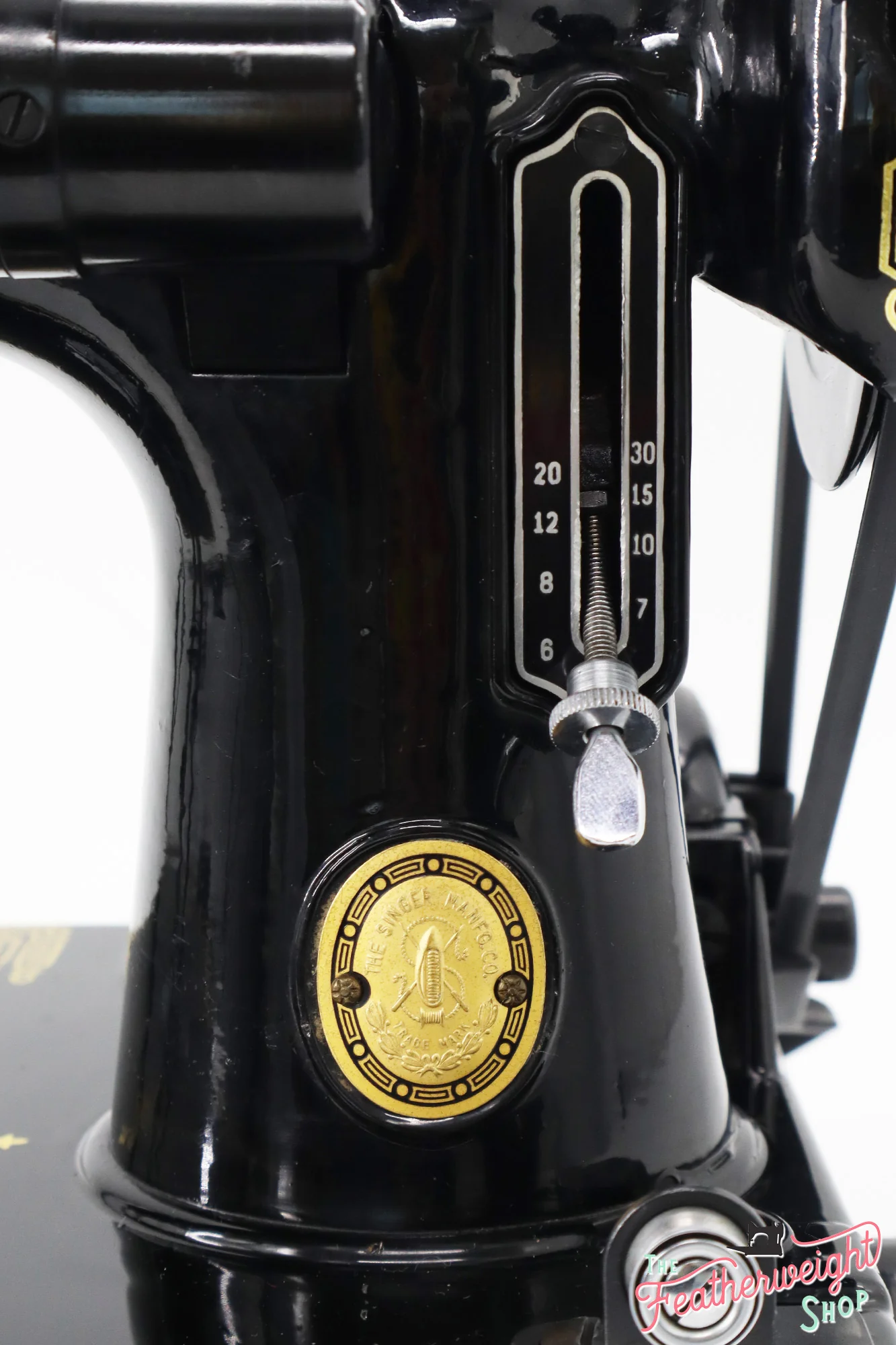 Singer Featherweight 221K Sewing Machine, EH3781** - 1952 - Image 13