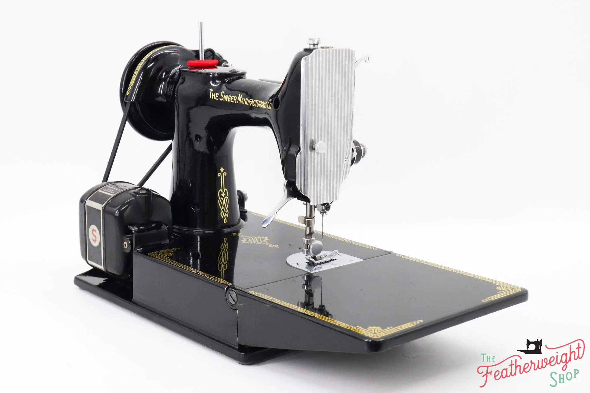 Singer Featherweight 221K Sewing Machine, EH3781** - 1952 - Image 5