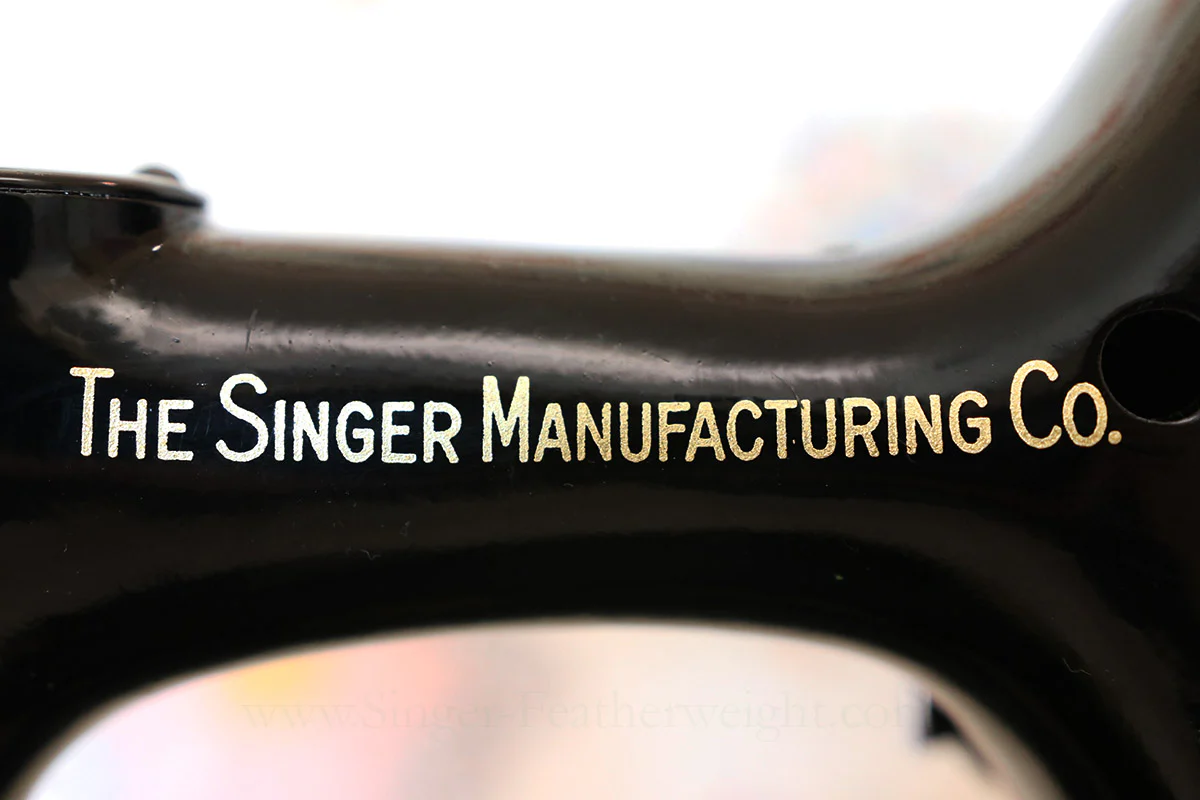 Singer Featherweight 221K Sewing Machine, EH628*** - Image 13