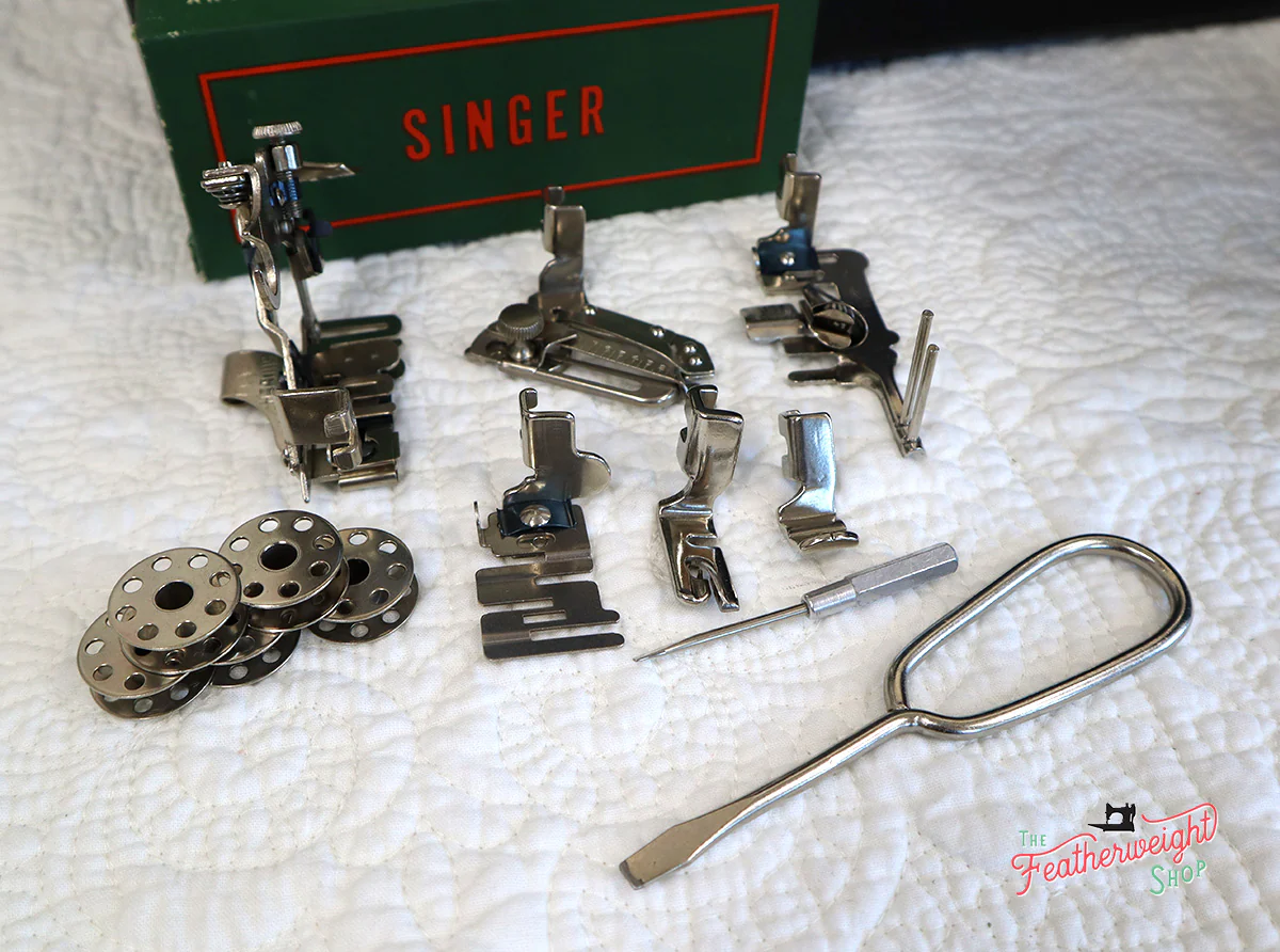 Singer Featherweight 221K Sewing Machine, EH629*** - Image 20