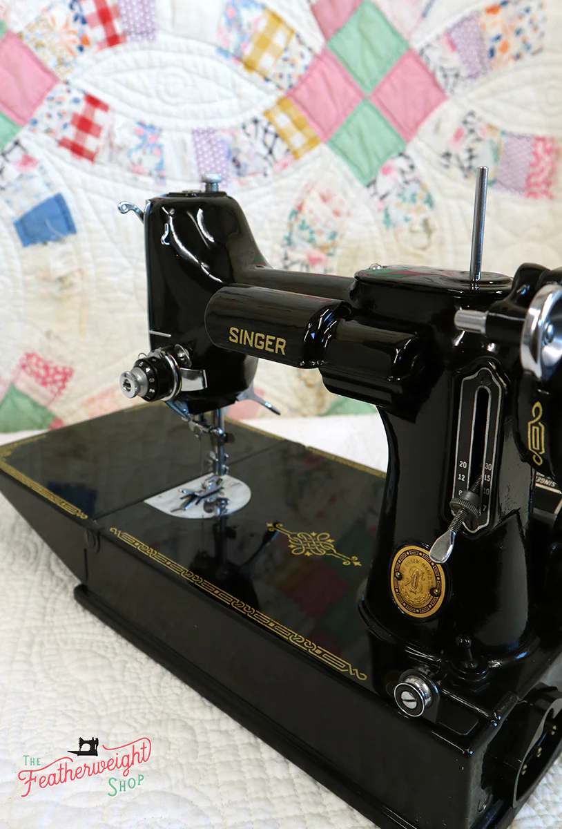 Singer Featherweight 221K Sewing Machine, EH629*** - Image 8