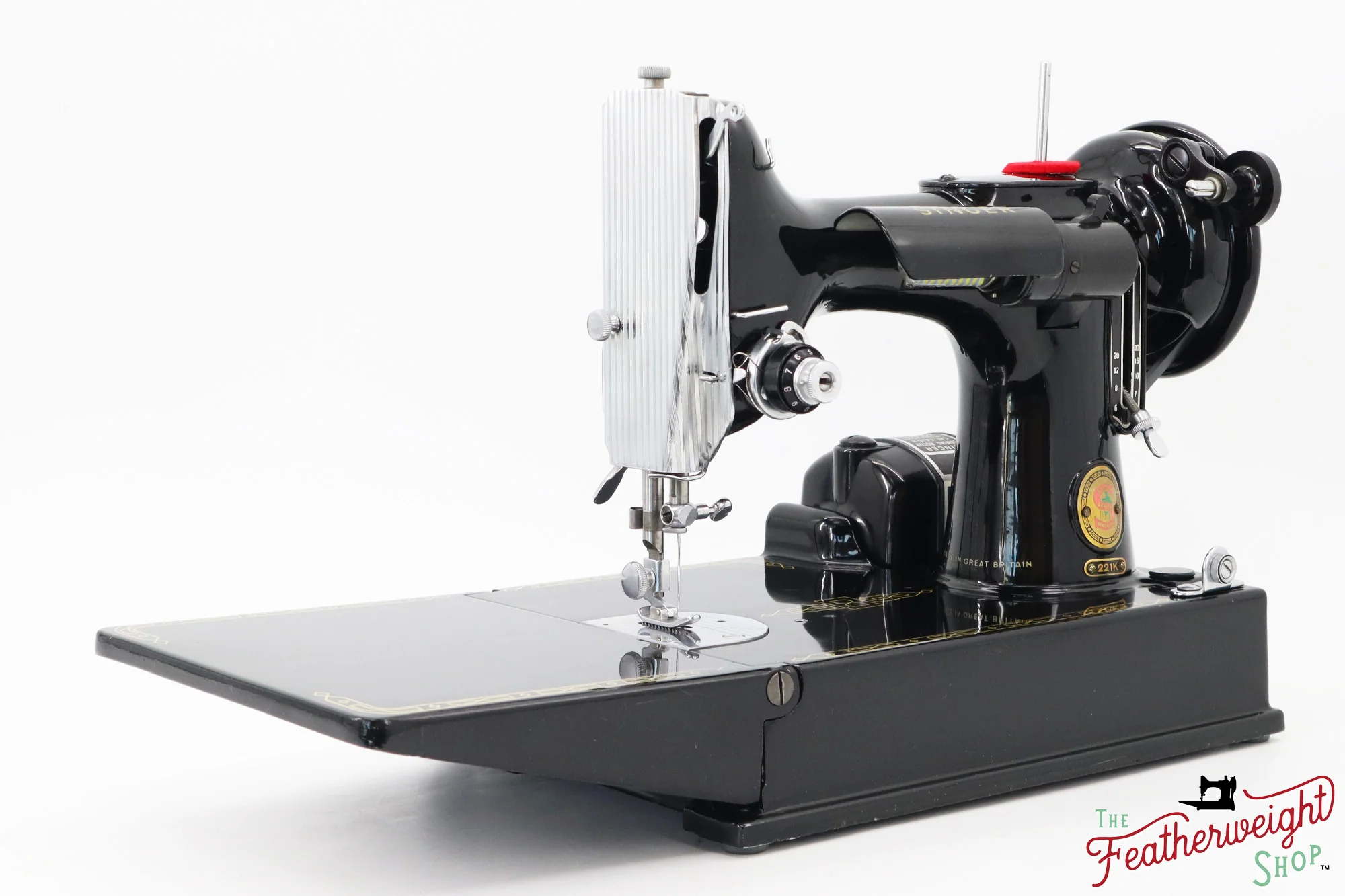 Singer Featherweight 221K Sewing Machine, RED "S" - ES171*** - Image 4
