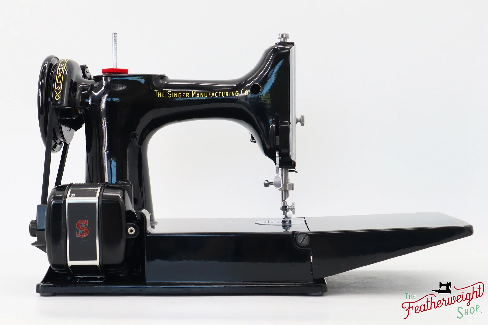 Singer Featherweight 221K Sewing Machine, RED "S" - ES2467** - Image 7