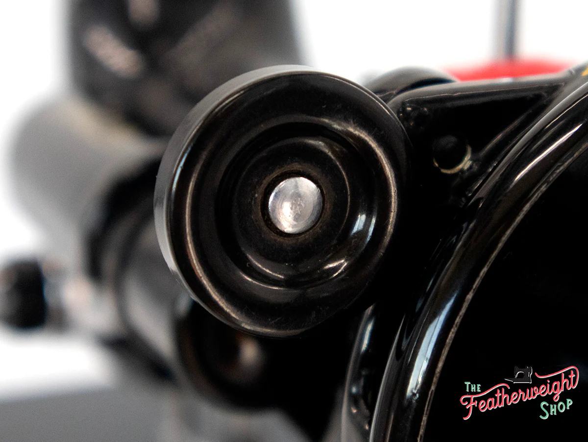 Singer Featherweight 221K Sewing Machine, RED "S" ES247*** - Image 17