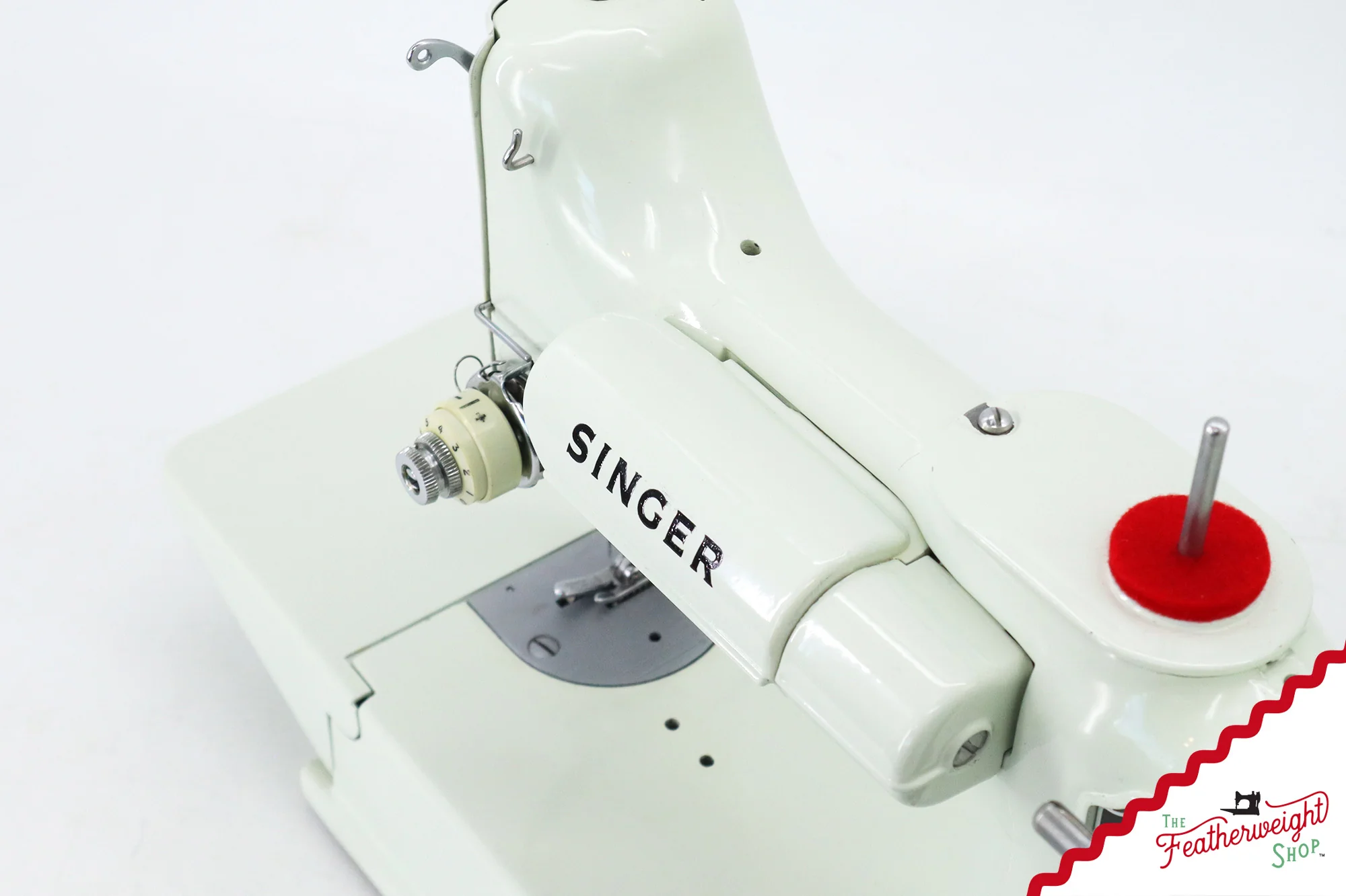 Singer Featherweight 221K Sewing Machine, WHITE - EV891*** - Image 12