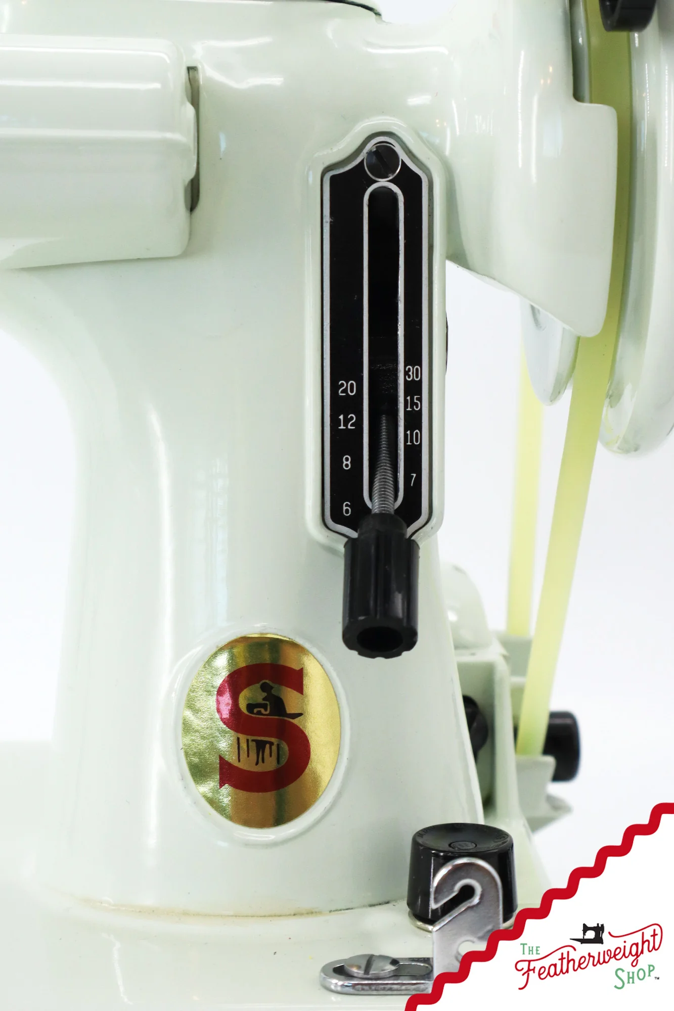 Singer Featherweight 221K Sewing Machine, WHITE - EV891*** - Image 14