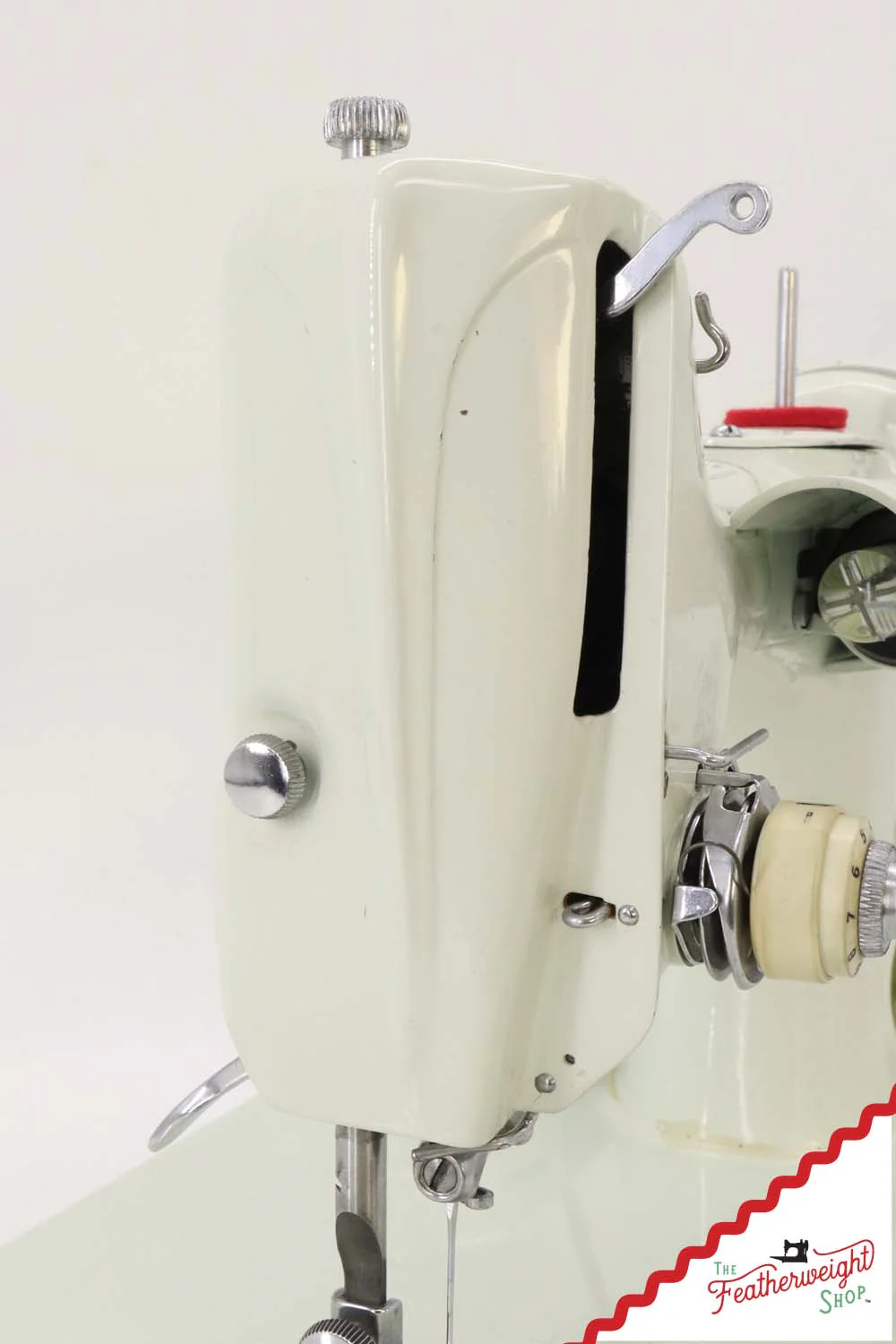 Singer Featherweight 221K Sewing Machine, WHITE - EV9036** - Image 13
