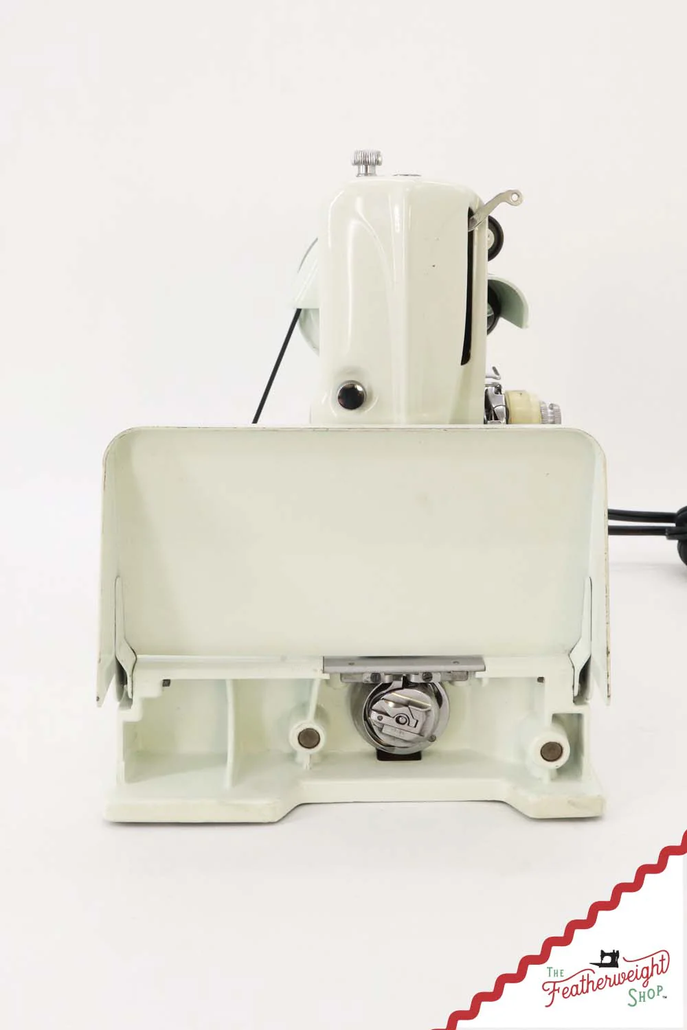 Singer Featherweight 221K Sewing Machine, WHITE - EV9036** - Image 4