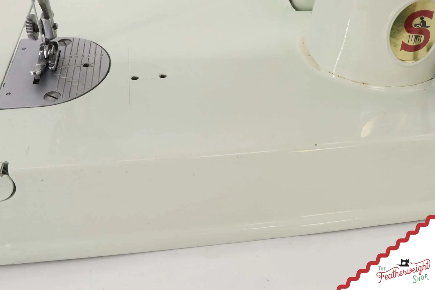 Singer Featherweight 221K Sewing Machine, WHITE - EV9036** - Image 7