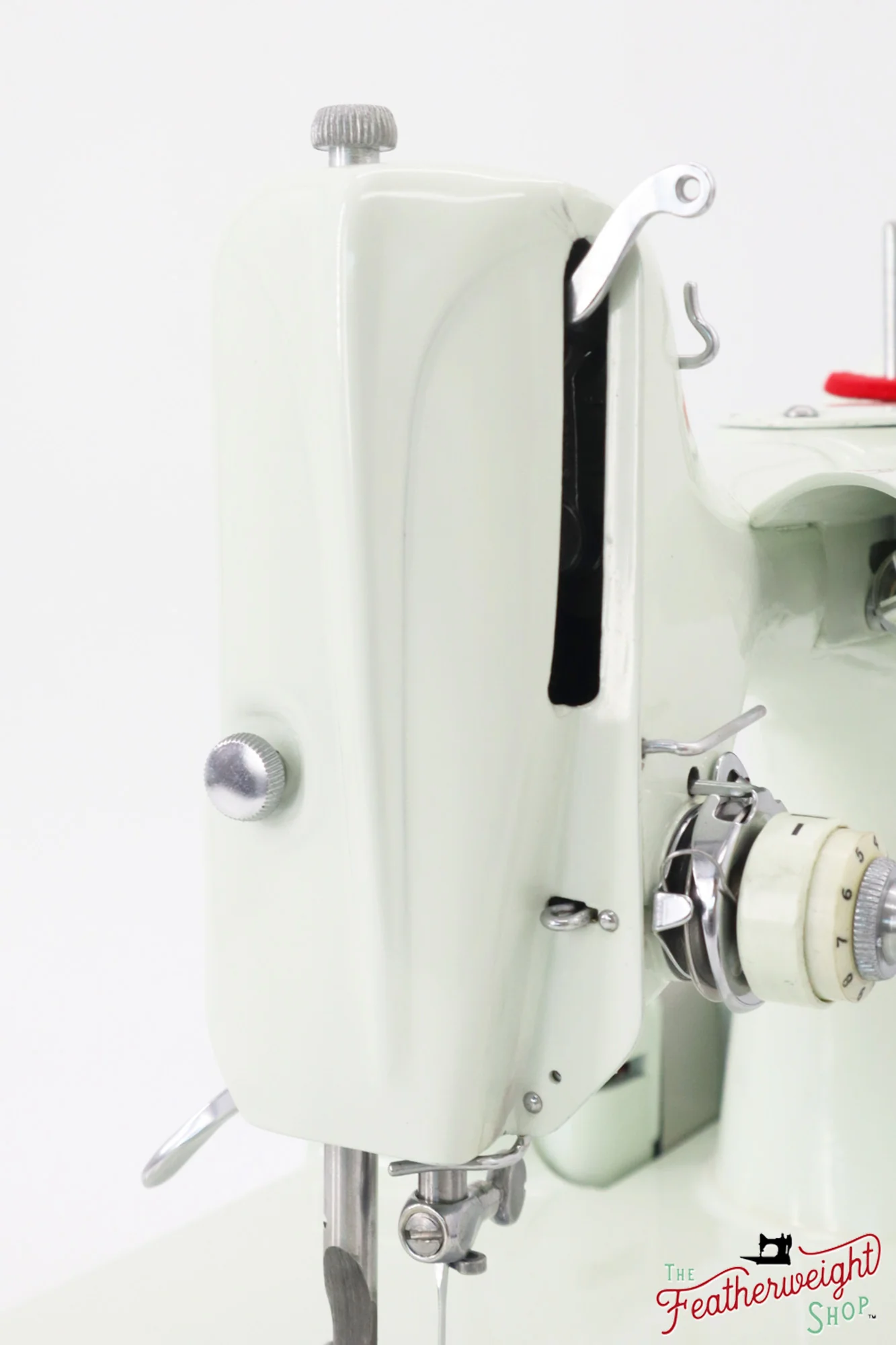 Singer Featherweight 221K Sewing Machine, WHITE - EV9052** - Image 11