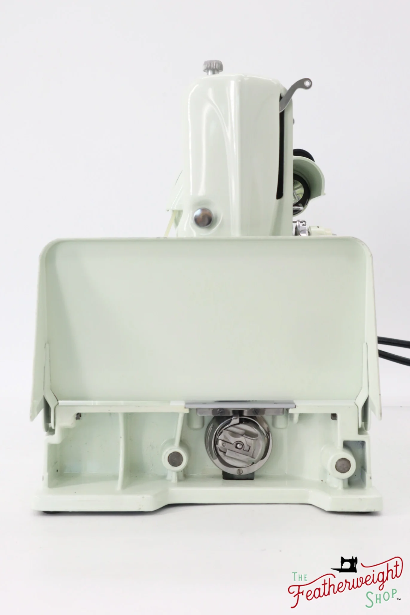 Singer Featherweight 221K Sewing Machine, WHITE - EV9052** - Image 4