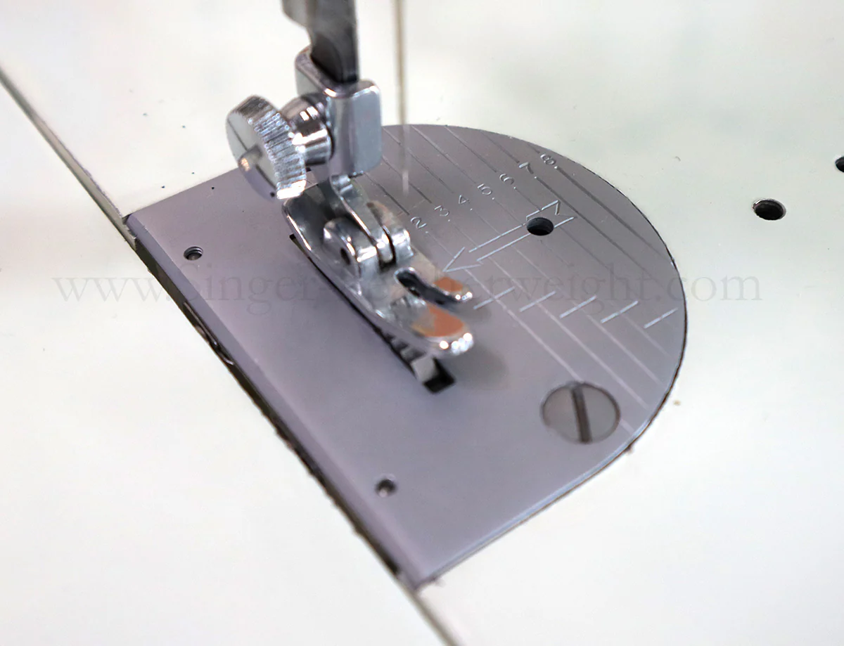 Singer Featherweight 221K Sewing Machine, WHITE EV957*** - Image 13