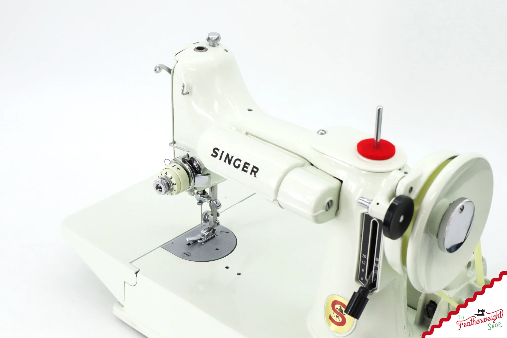 Singer Featherweight 221K Sewing Machine, WHITE - EV979*** - Image 14