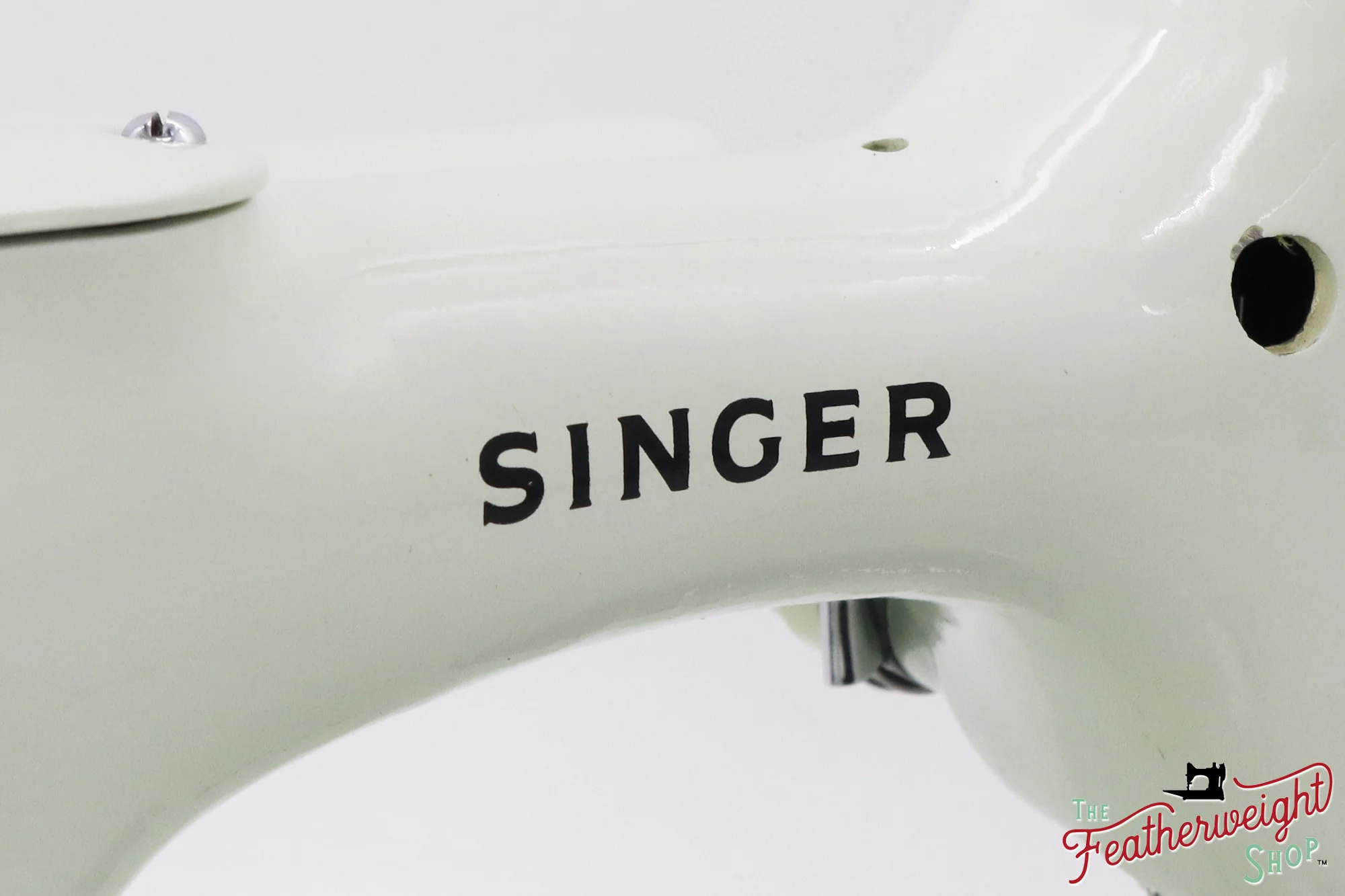 Singer Featherweight 221K Sewing Machine, WHITE EV9937** - RARE Case! - Image 12