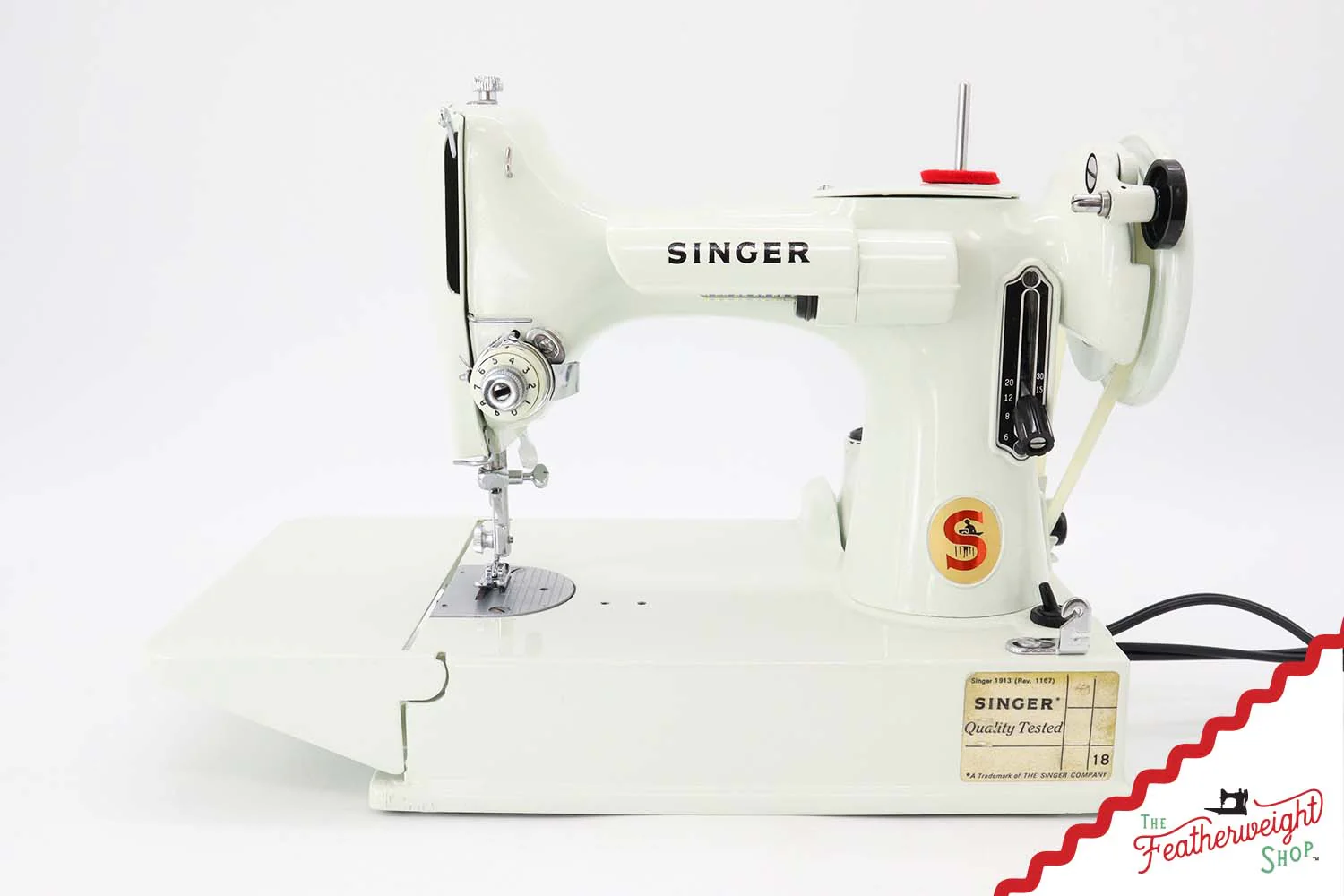 Singer Featherweight 221K Sewing Machine, WHITE FA22365* - RARE Case! - Image 2