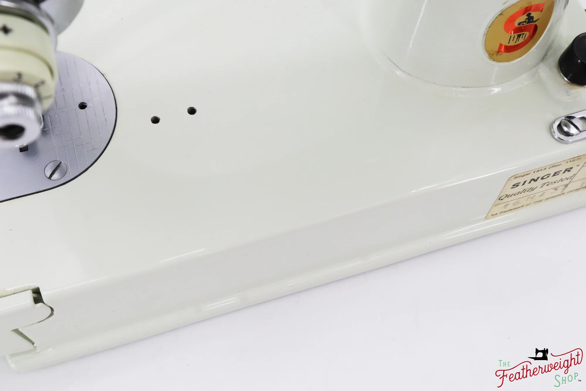 Singer Featherweight 221K Sewing Machine, WHITE FA2261** - RARE Case! - Image 8