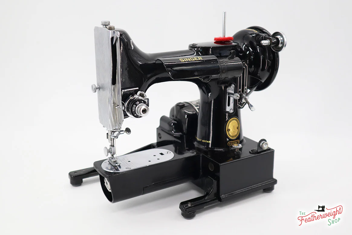 Singer Featherweight 222K 1953 - EJ2681** - Image 2