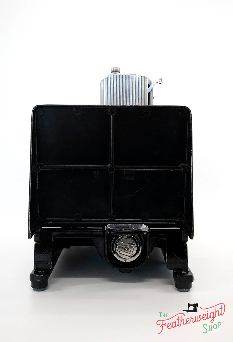 Singer Featherweight 222K 1957 - EM6031** - Image 5