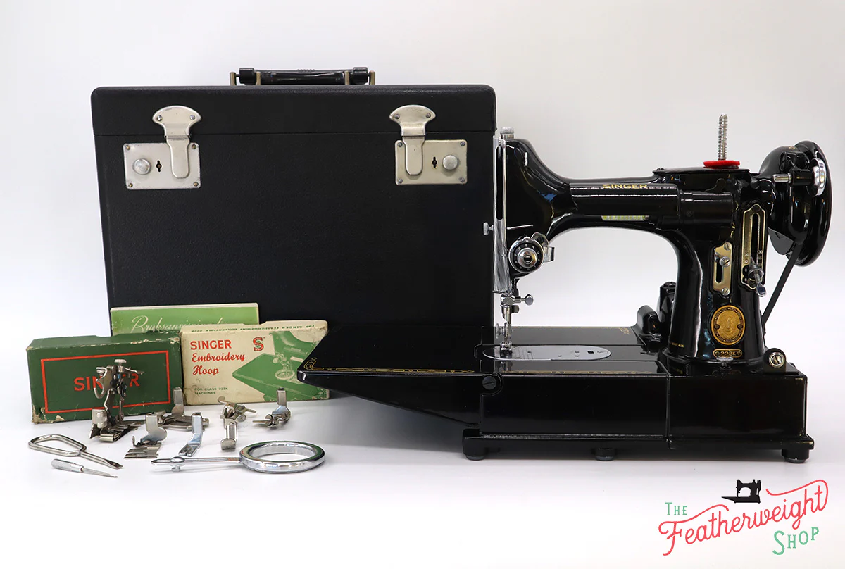 Singer Featherweight 222K 1953 - EJ268***